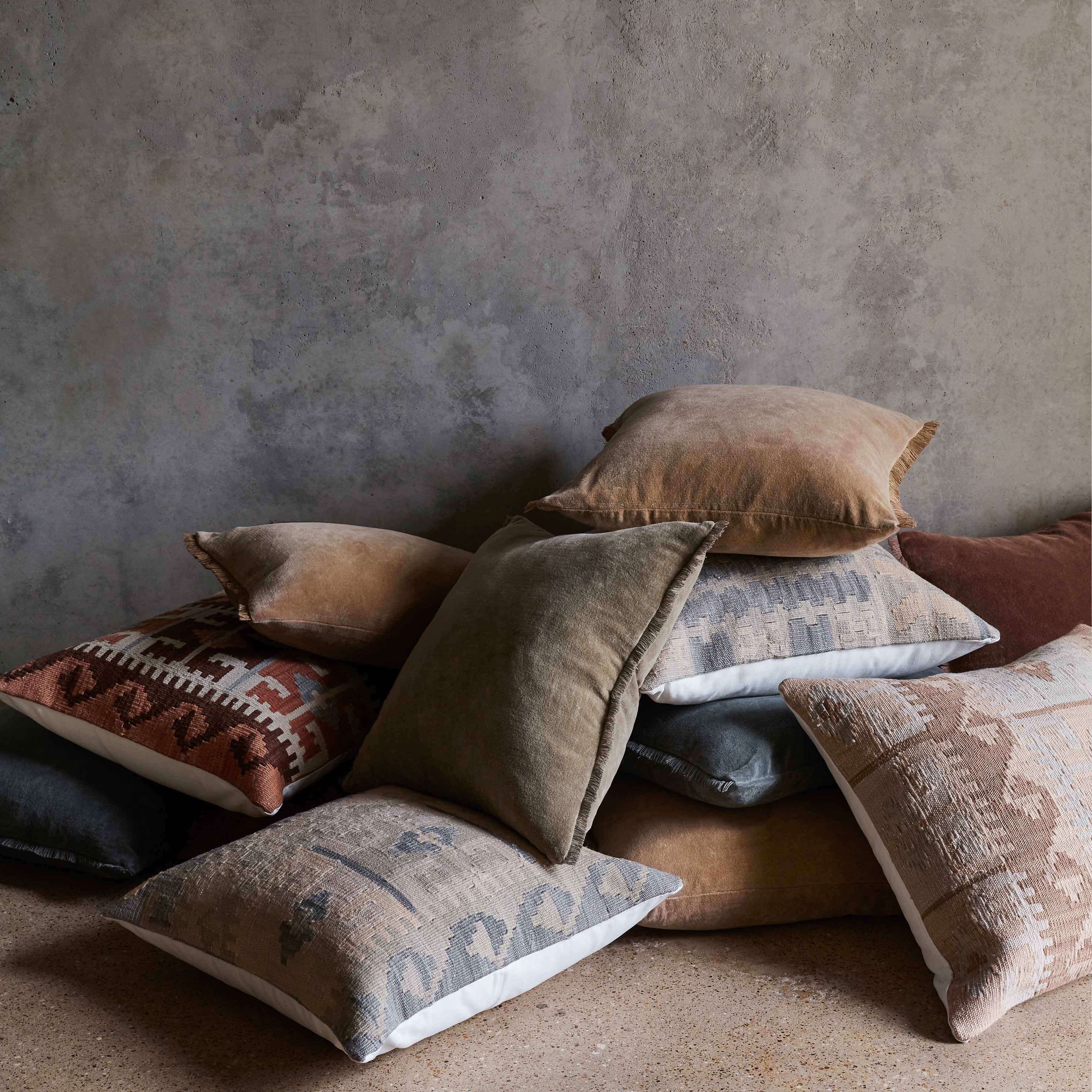 Adana Kilim Pillow - Image 16