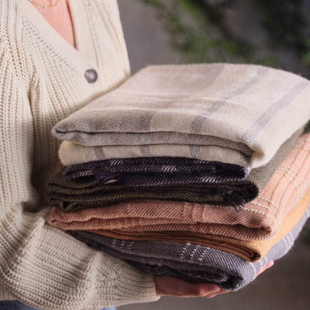 Adriano Alpaca Throw - Image 23