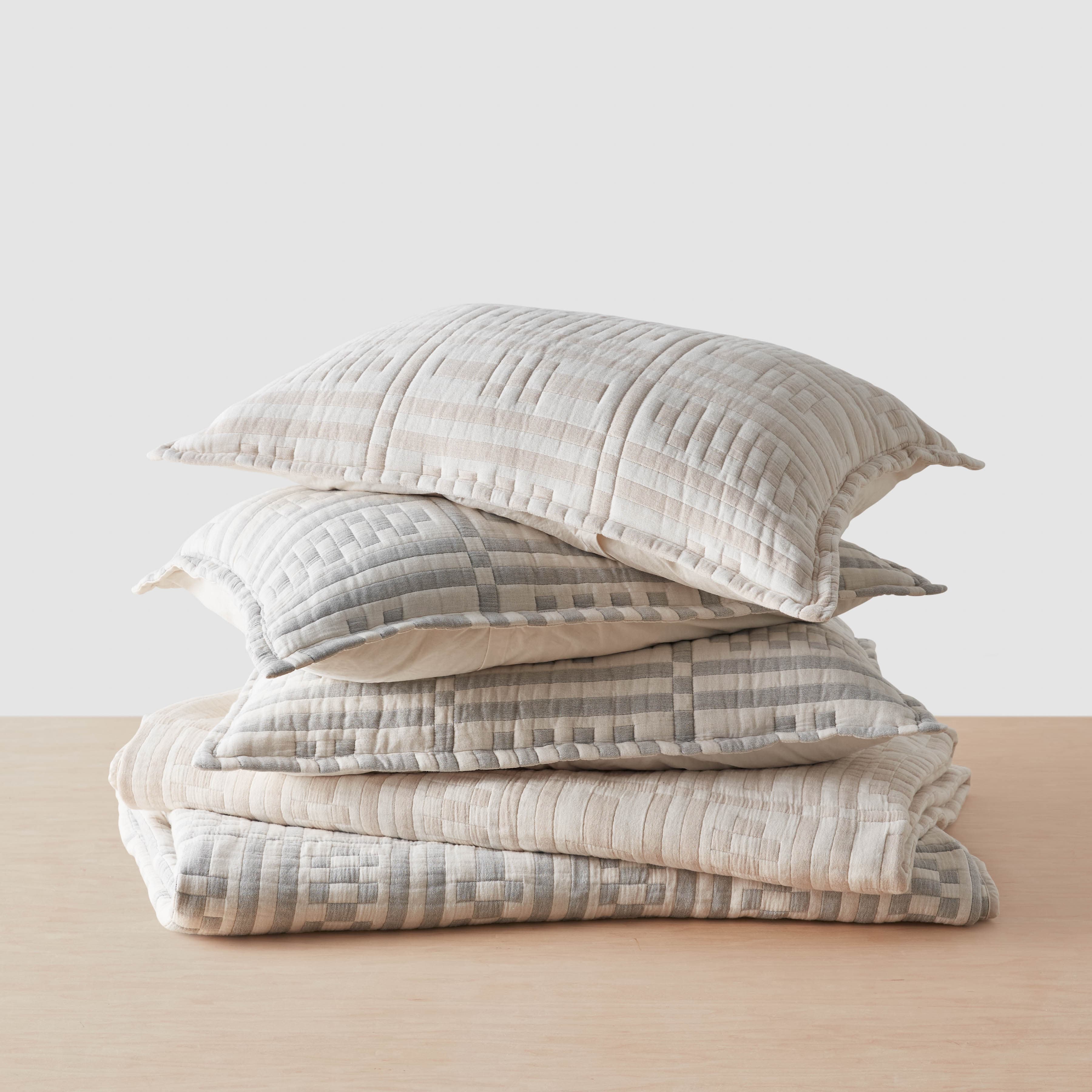 Alegria Organic Cotton Quilted Bed Blanket - Image 9