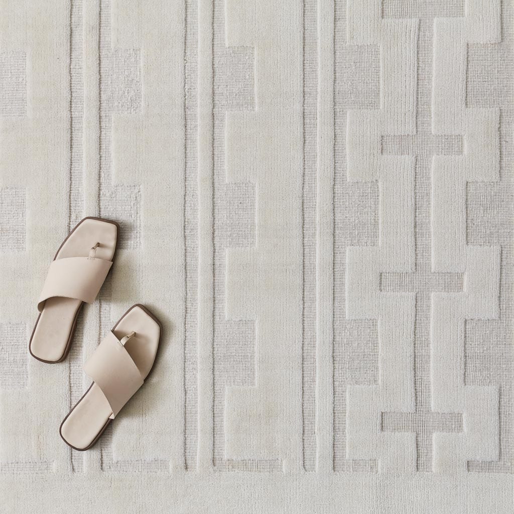 Amyra Hand-Knotted Area Rug - Image 5