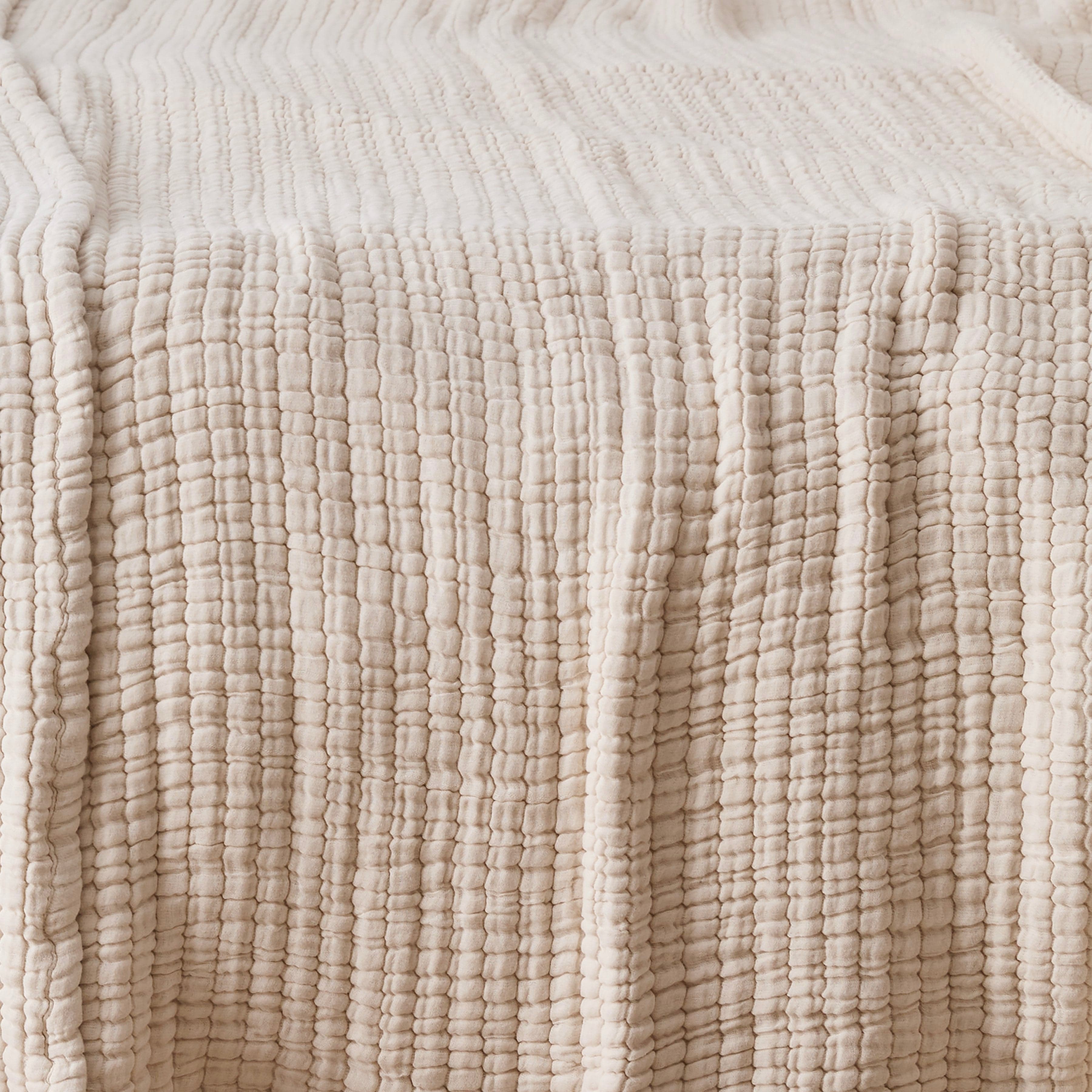 Araz Bed Blanket - Image 2