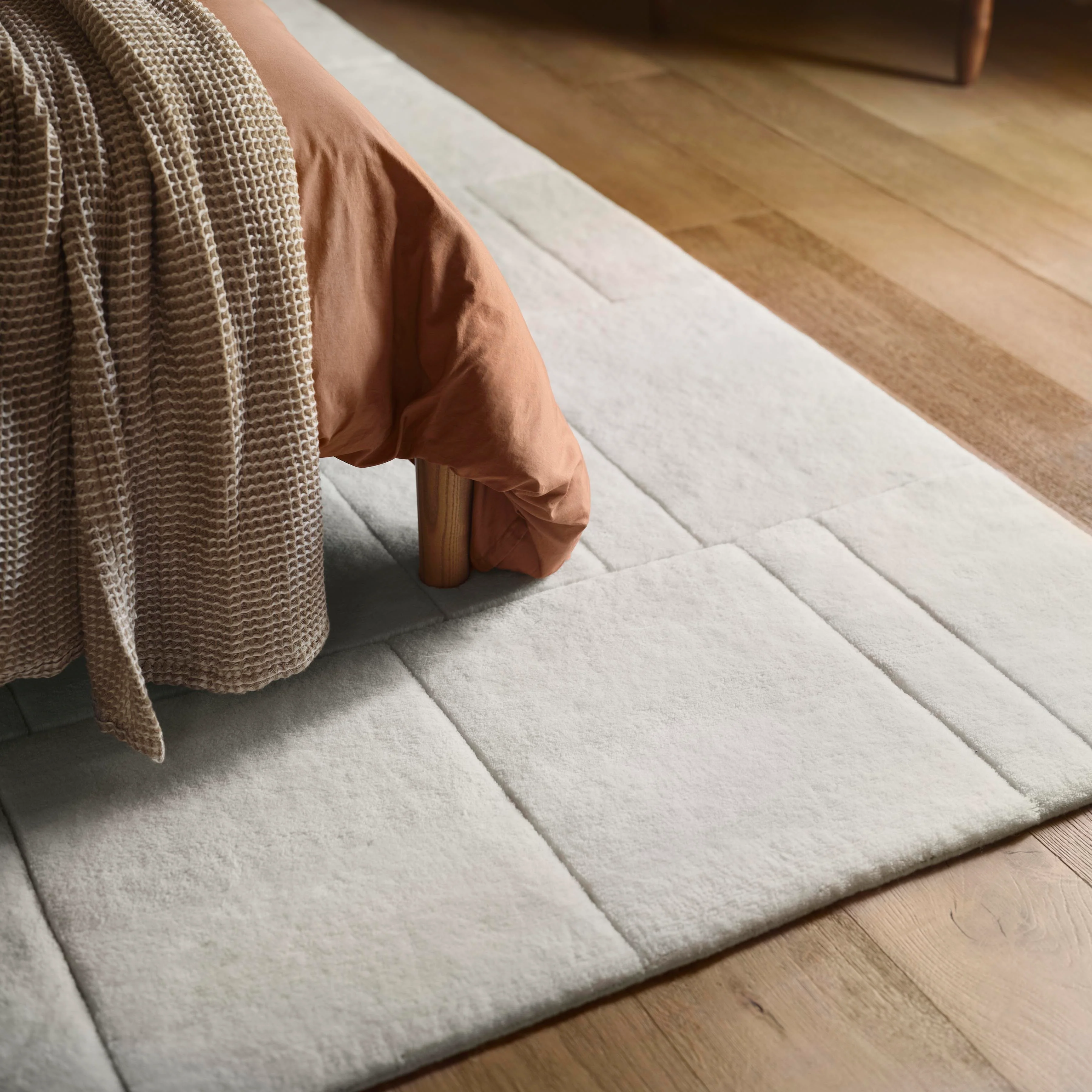 Aria Hand-Knotted Area Rug - Image 2