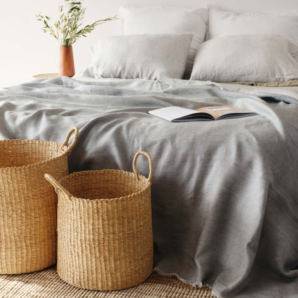 Arya Linen Bed Blanket - Image 3