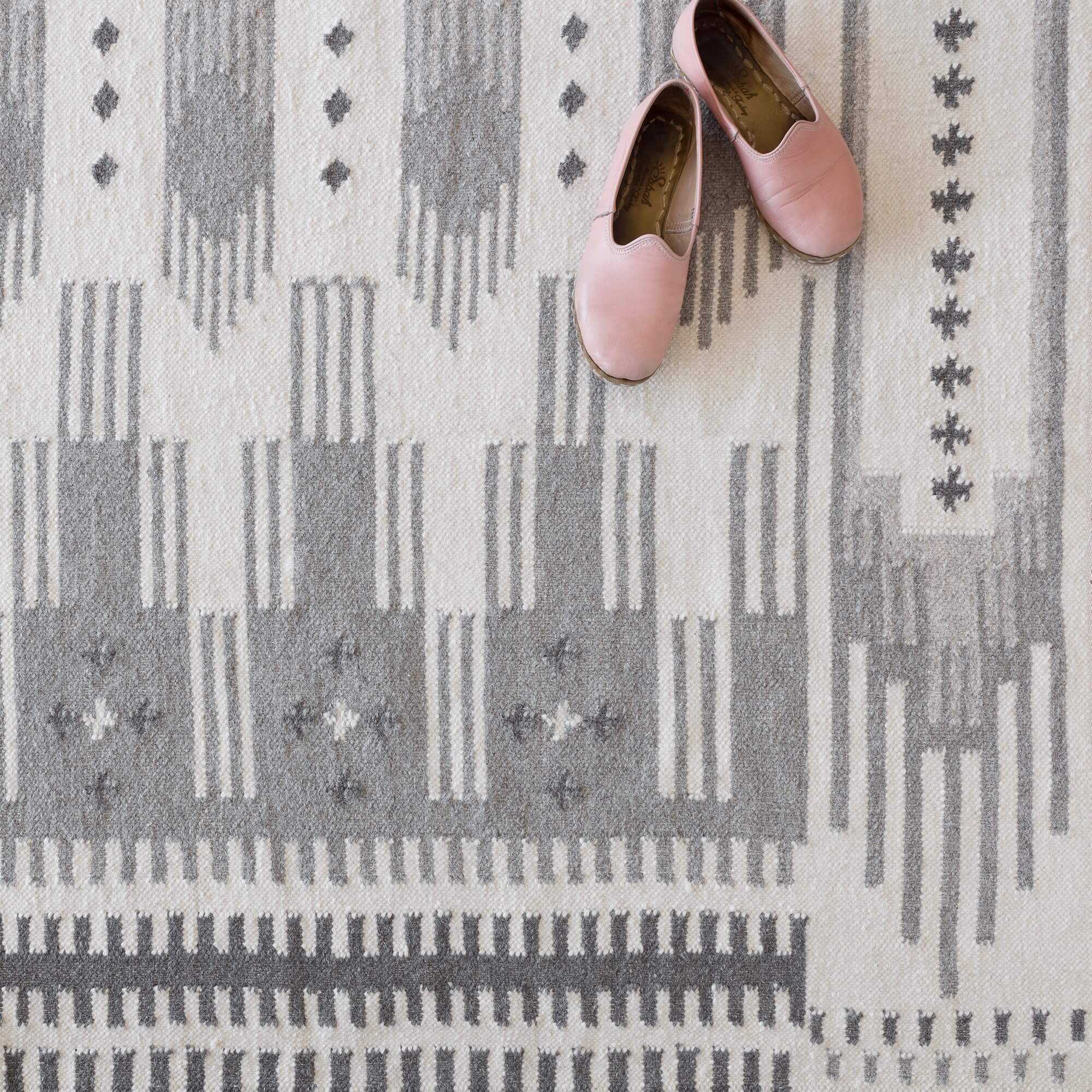 Asha Handwoven Area Rug - Image 6