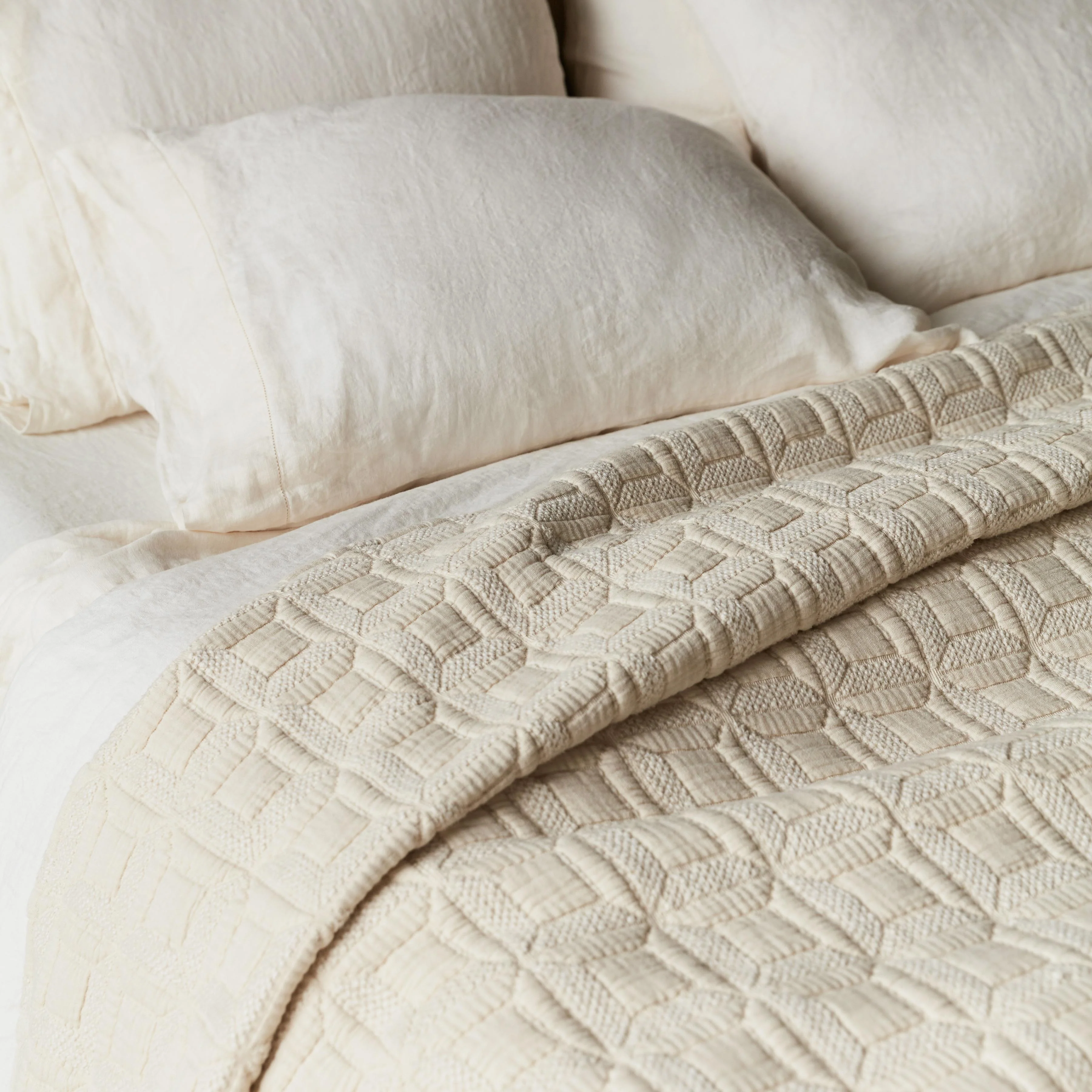 Ayla Organic Cotton Quilted Bed Blanket - Image 6