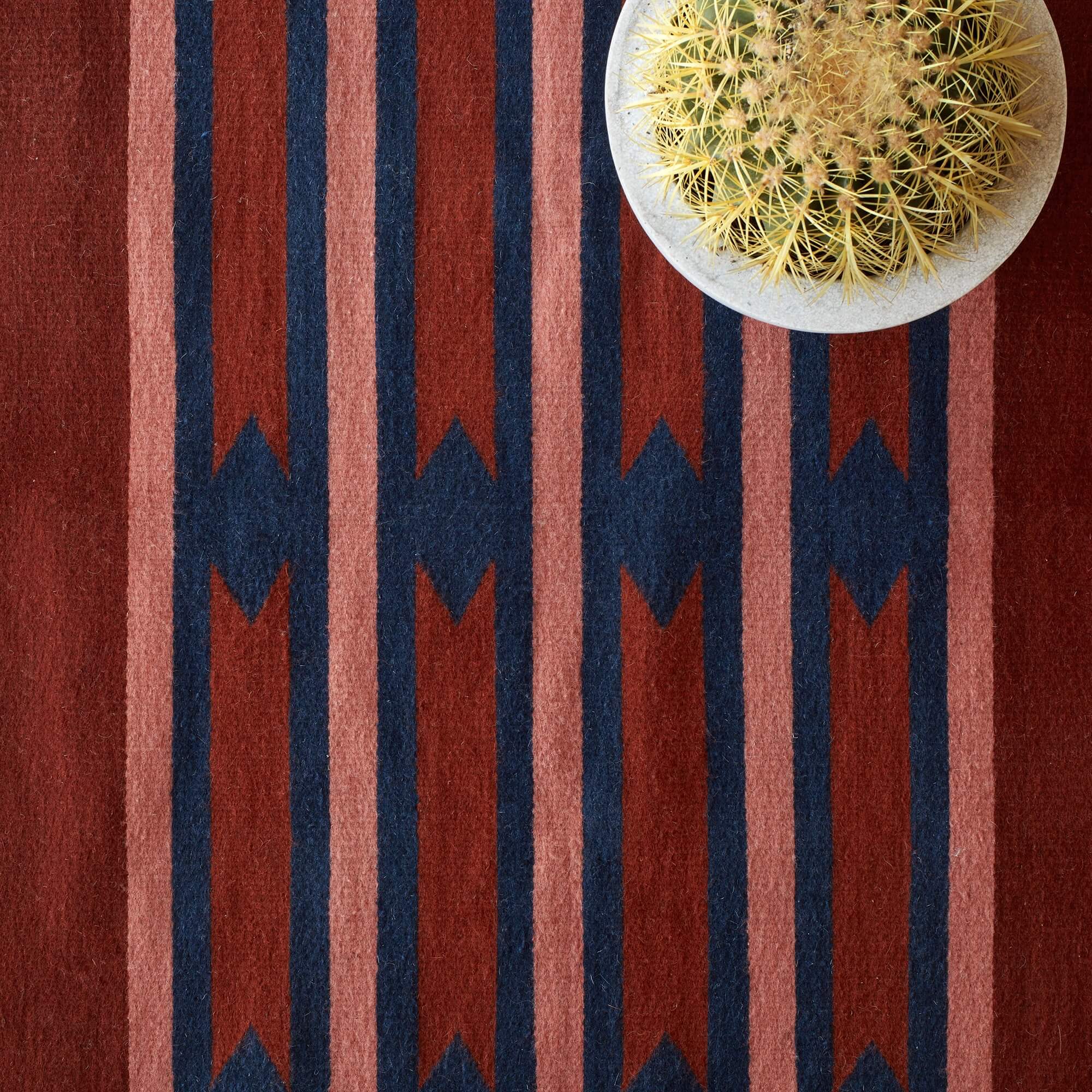 Bandera Handwoven Accent Rug - Image 10