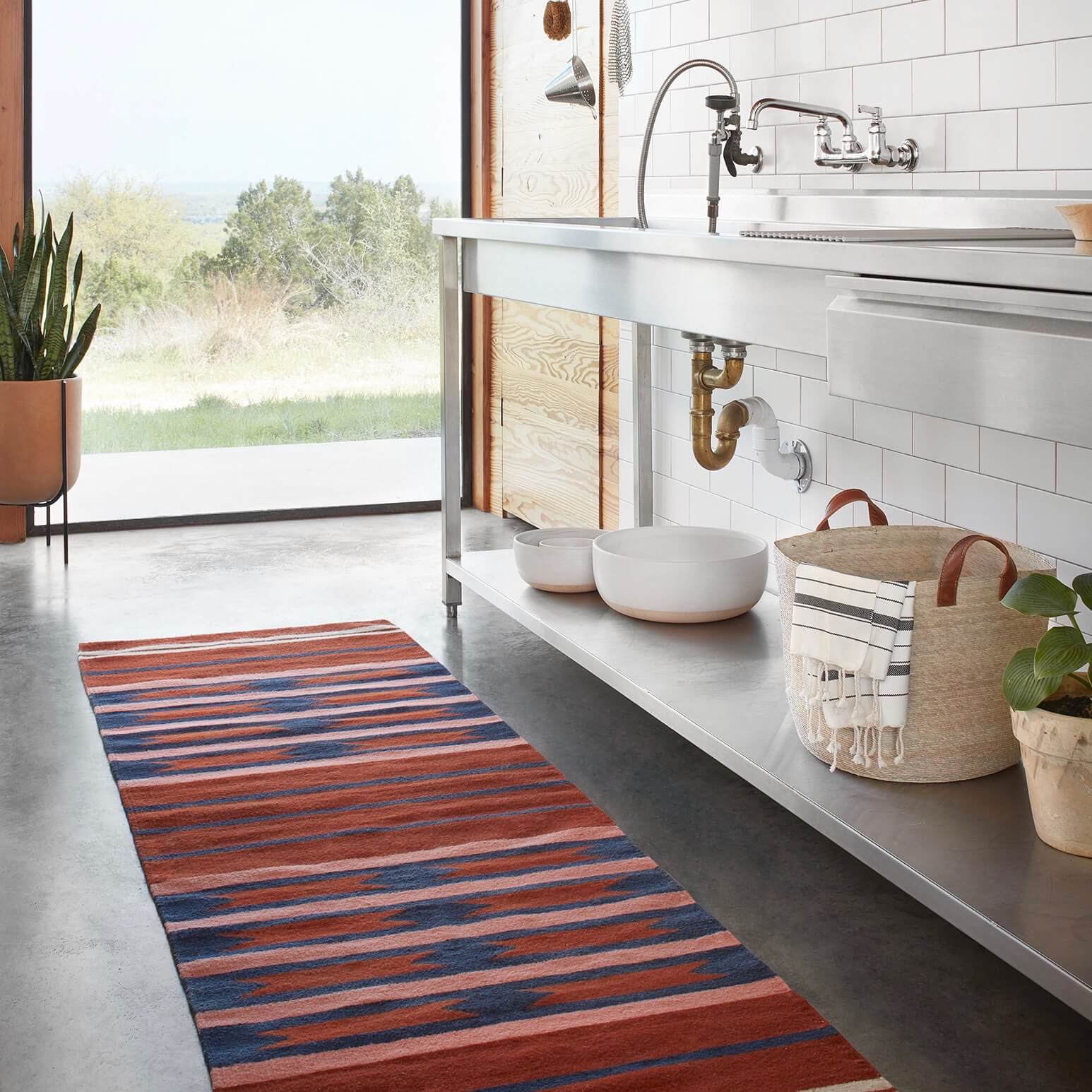Bandera Handwoven Accent Rug - Image 4
