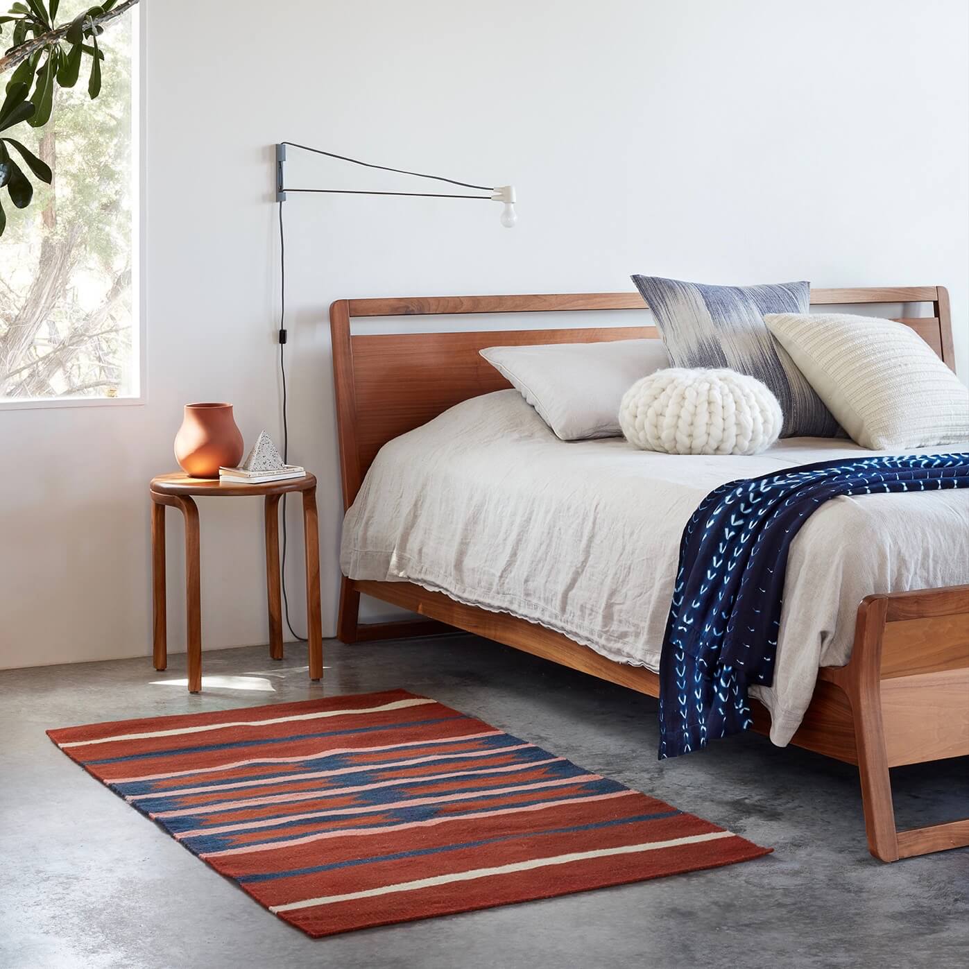 Bandera Handwoven Accent Rug - Image 8