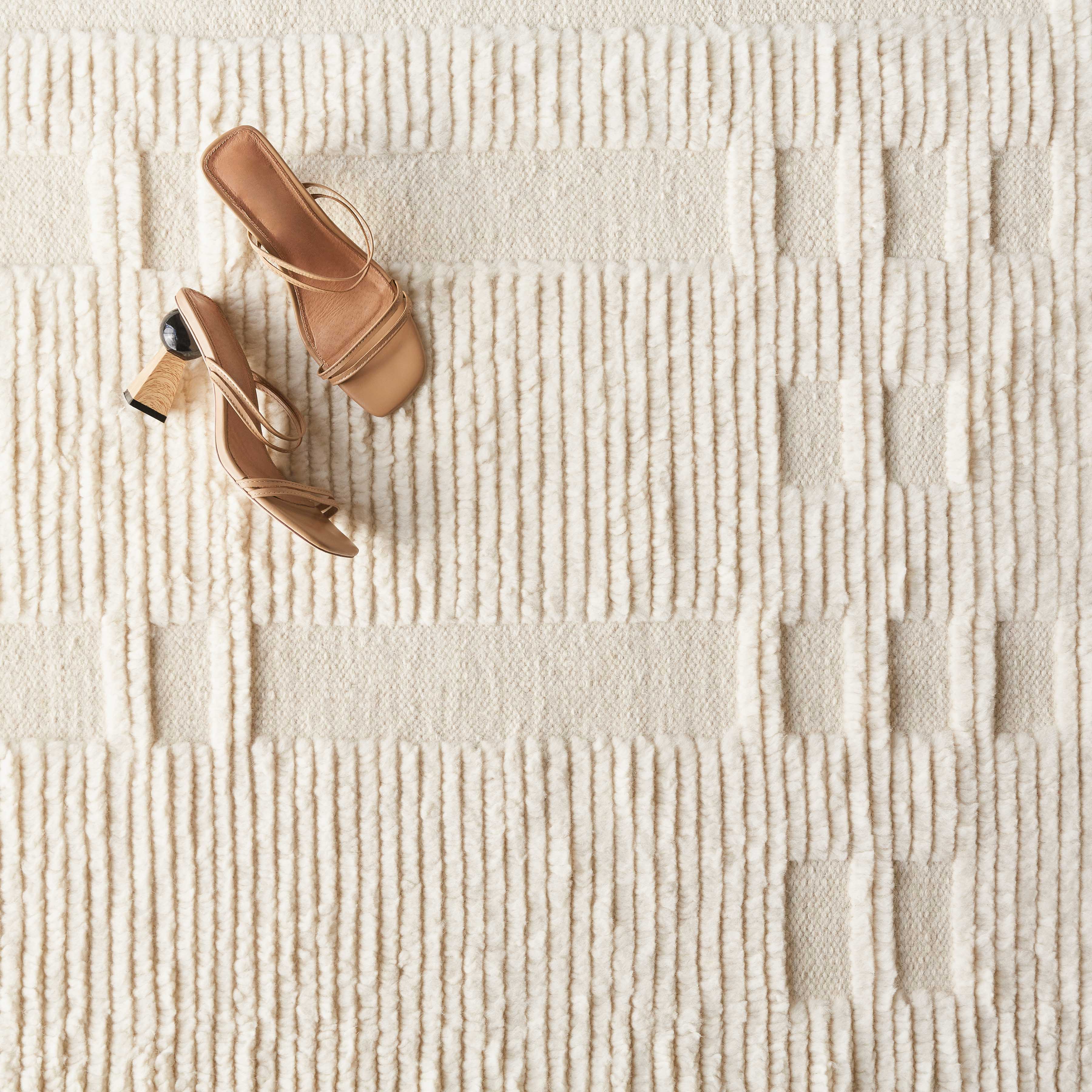 Chahana Hand-Knotted Area Rug - Image 3