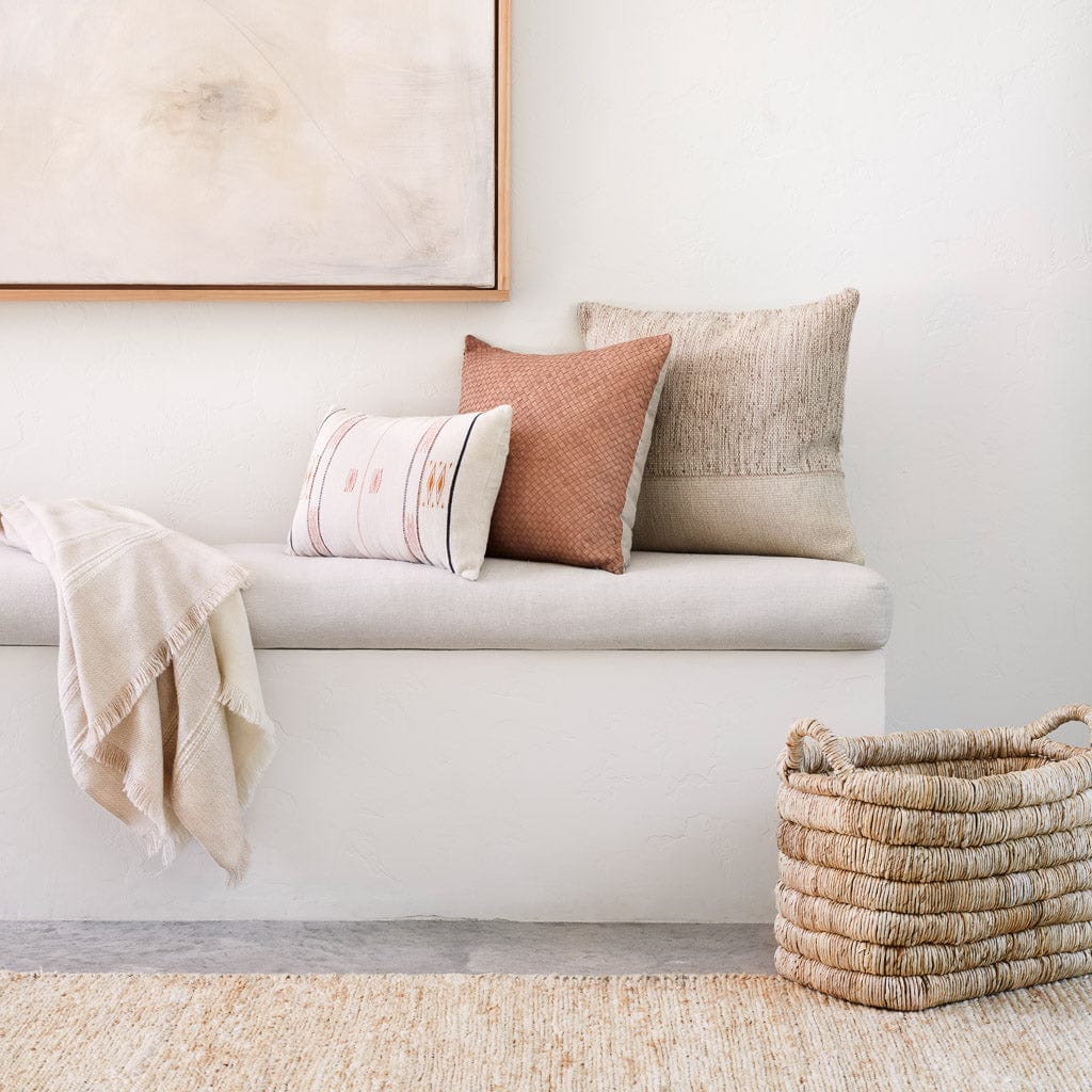 Claro Pillow - Image 15