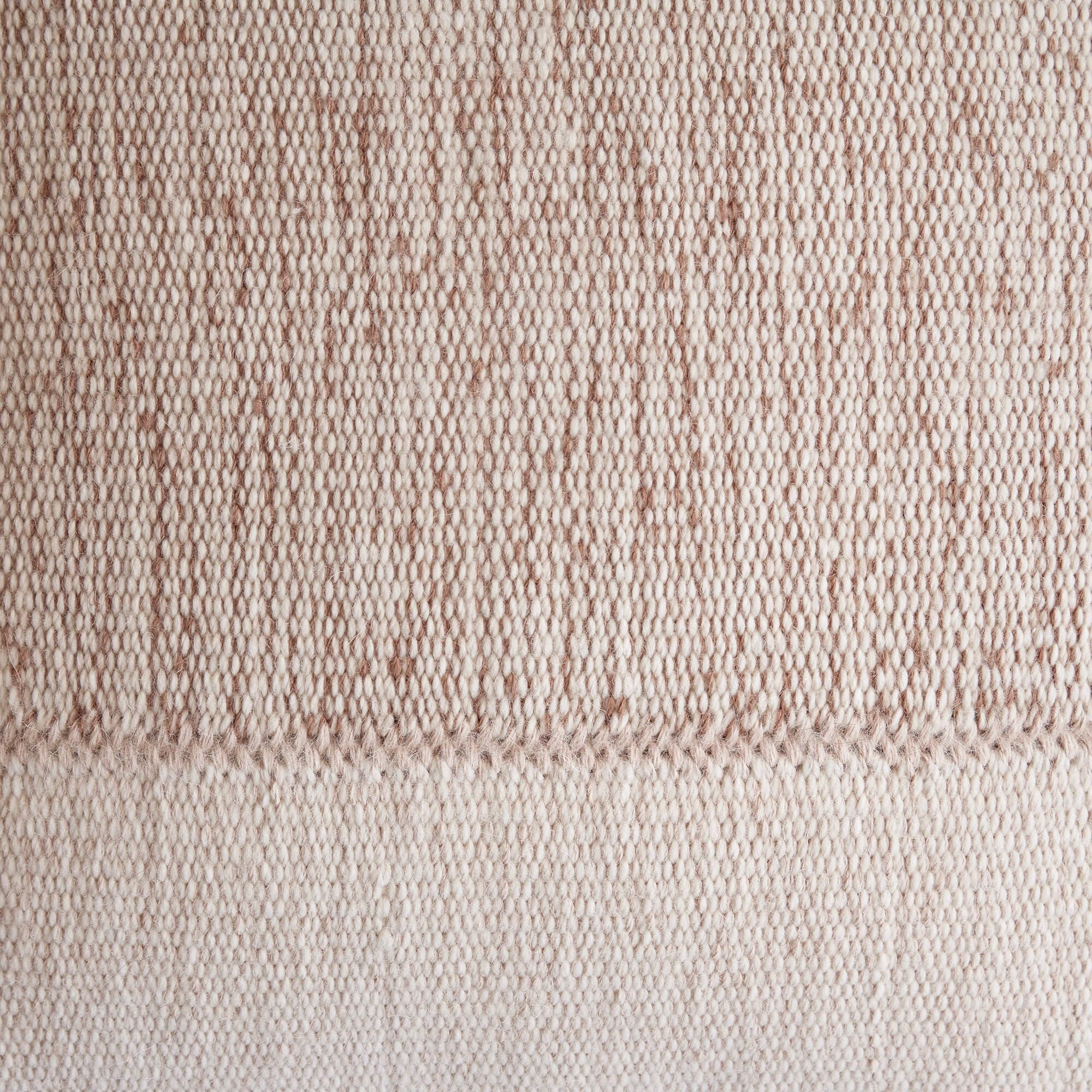 Claro Pillow - Image 8