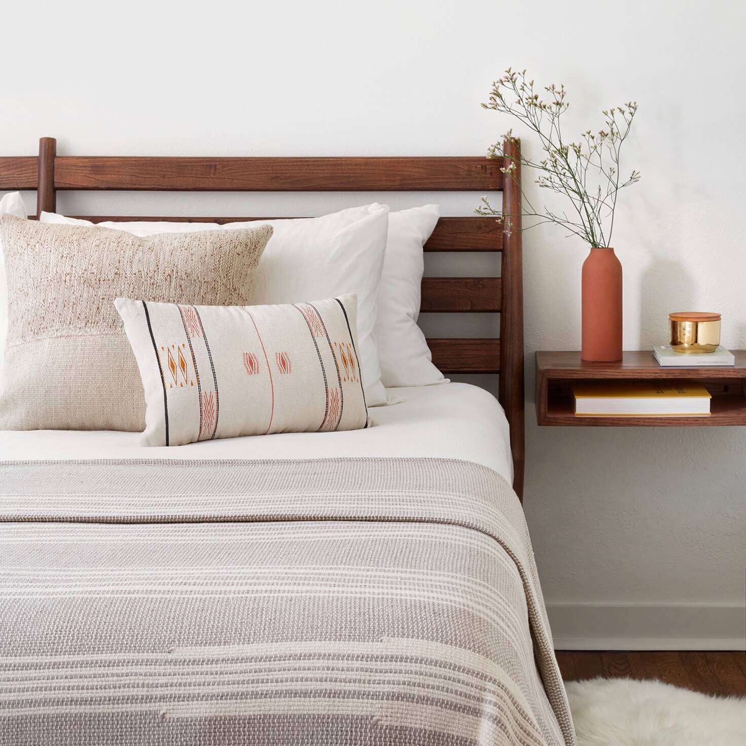Claro Pillow - Image 9