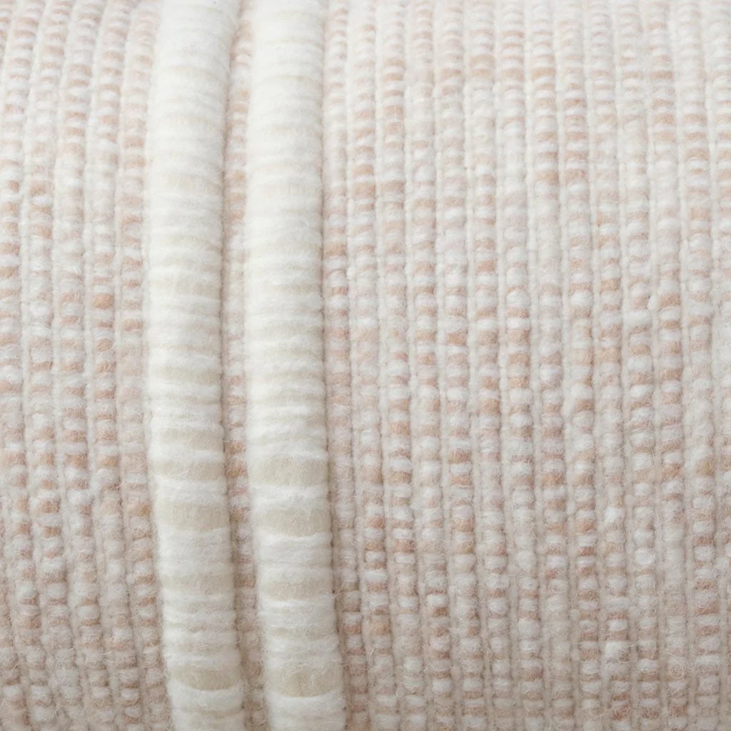 Contigo Lumbar Pillow - Image 6