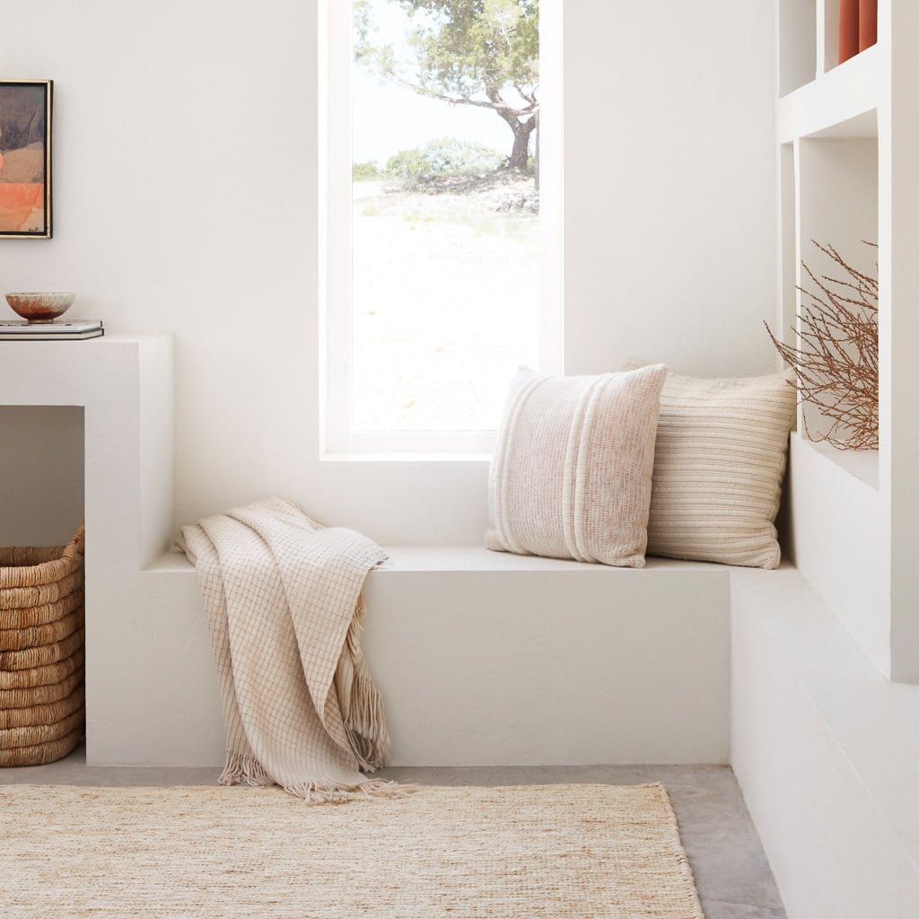 Contigo Pillow - Image 9