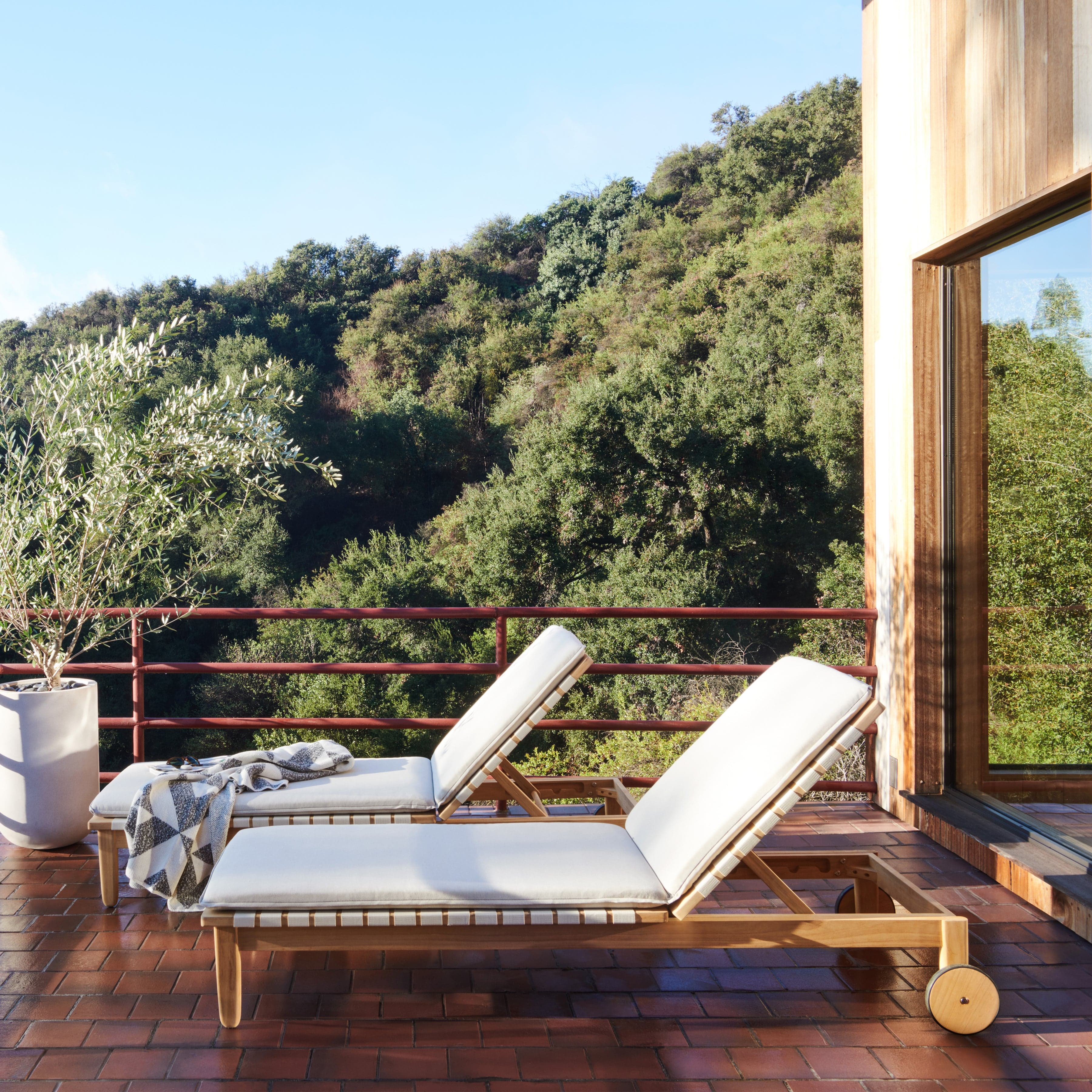 Dunes Sun Lounger - Image 4