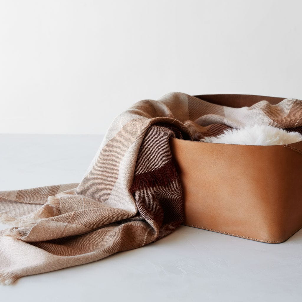 Esperanza Alpaca Throw - Image 8