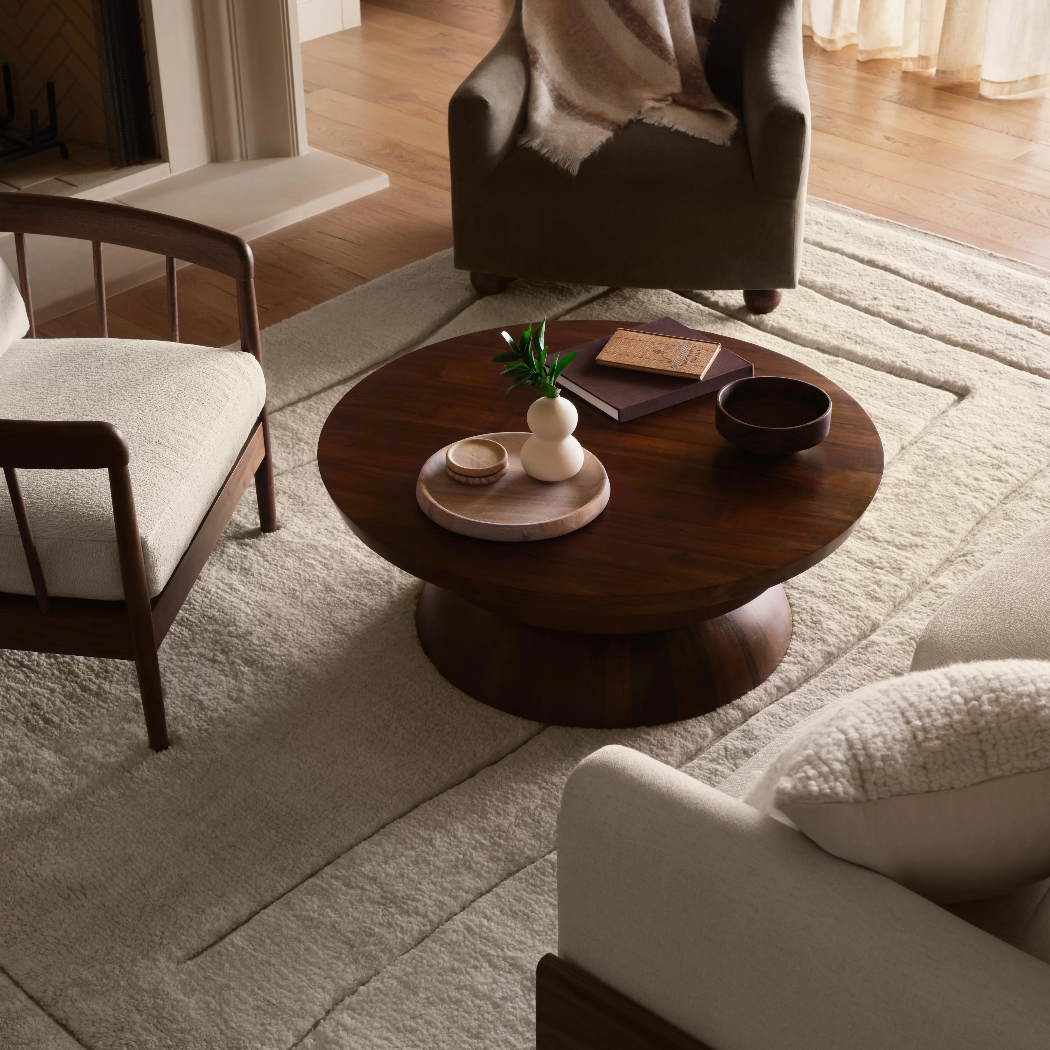Ishir Hand-Knotted Area Rug - Image 2