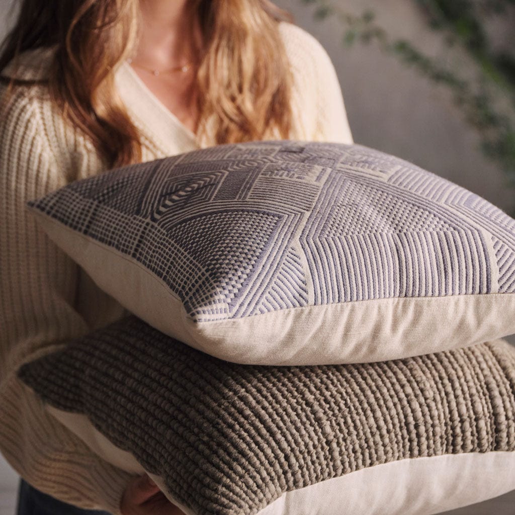 Isidora Pillow - Image 33