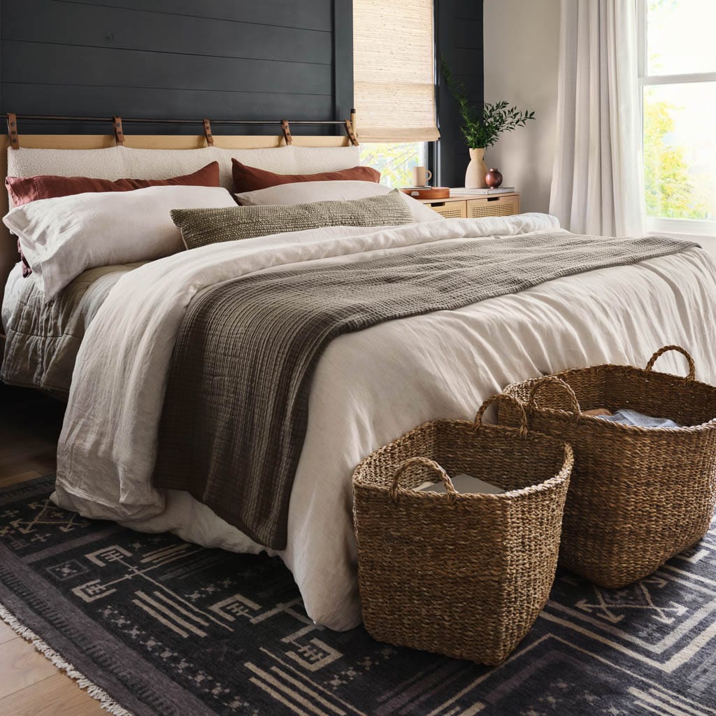 Jagriti Hand-Knotted Area Rug - Image 12