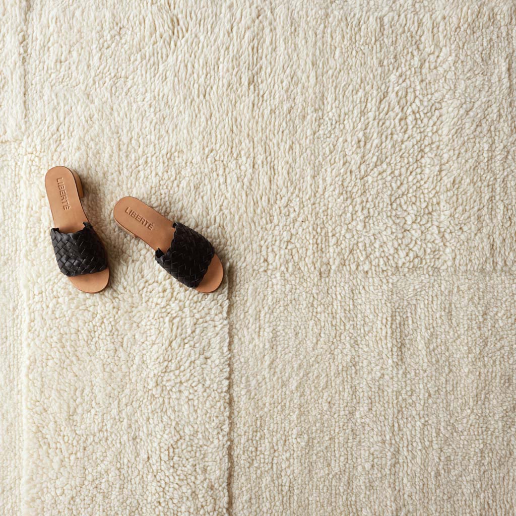 Jiya Hand-Knotted Area Rug - Image 3