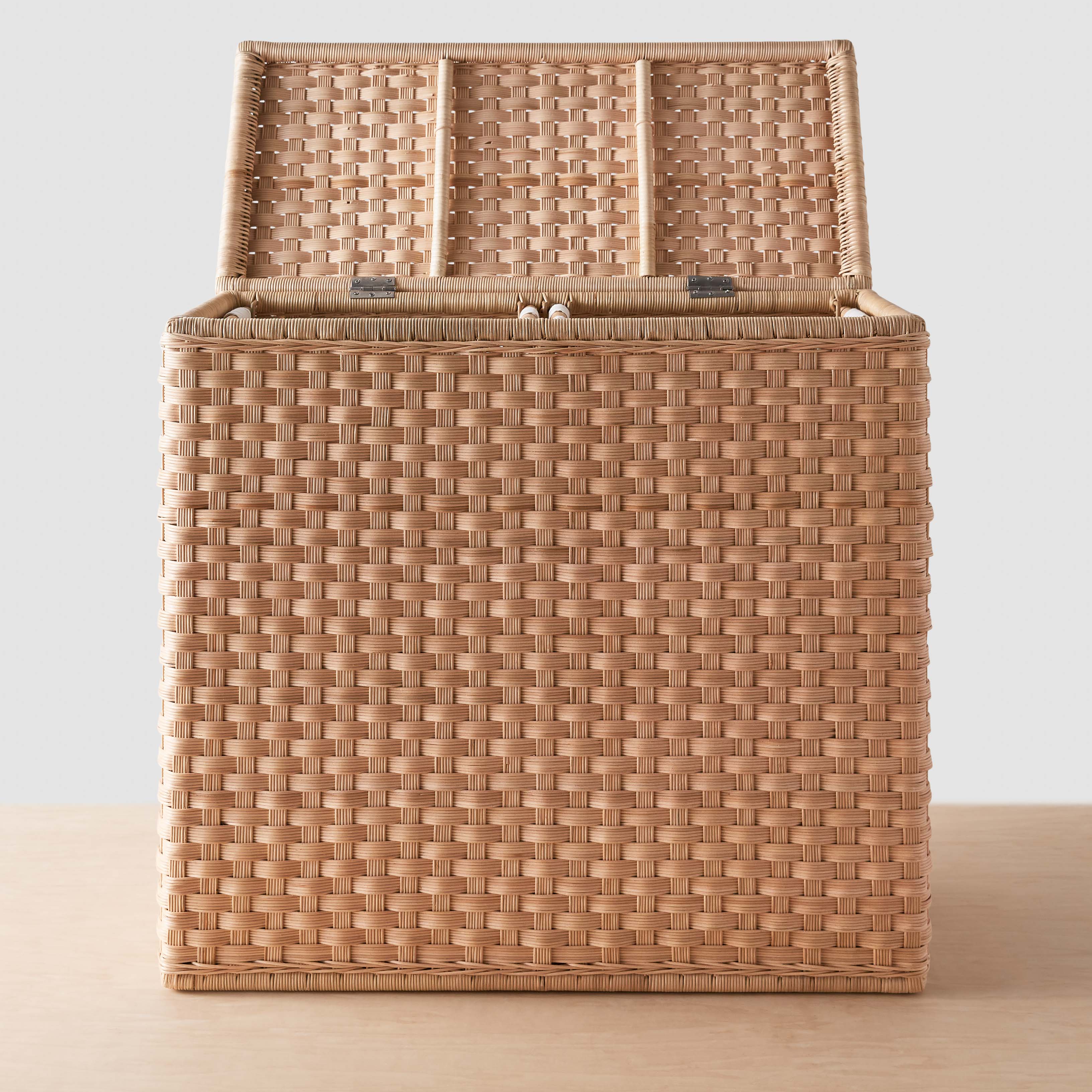 Kawi Wicker Hamper - Image 4