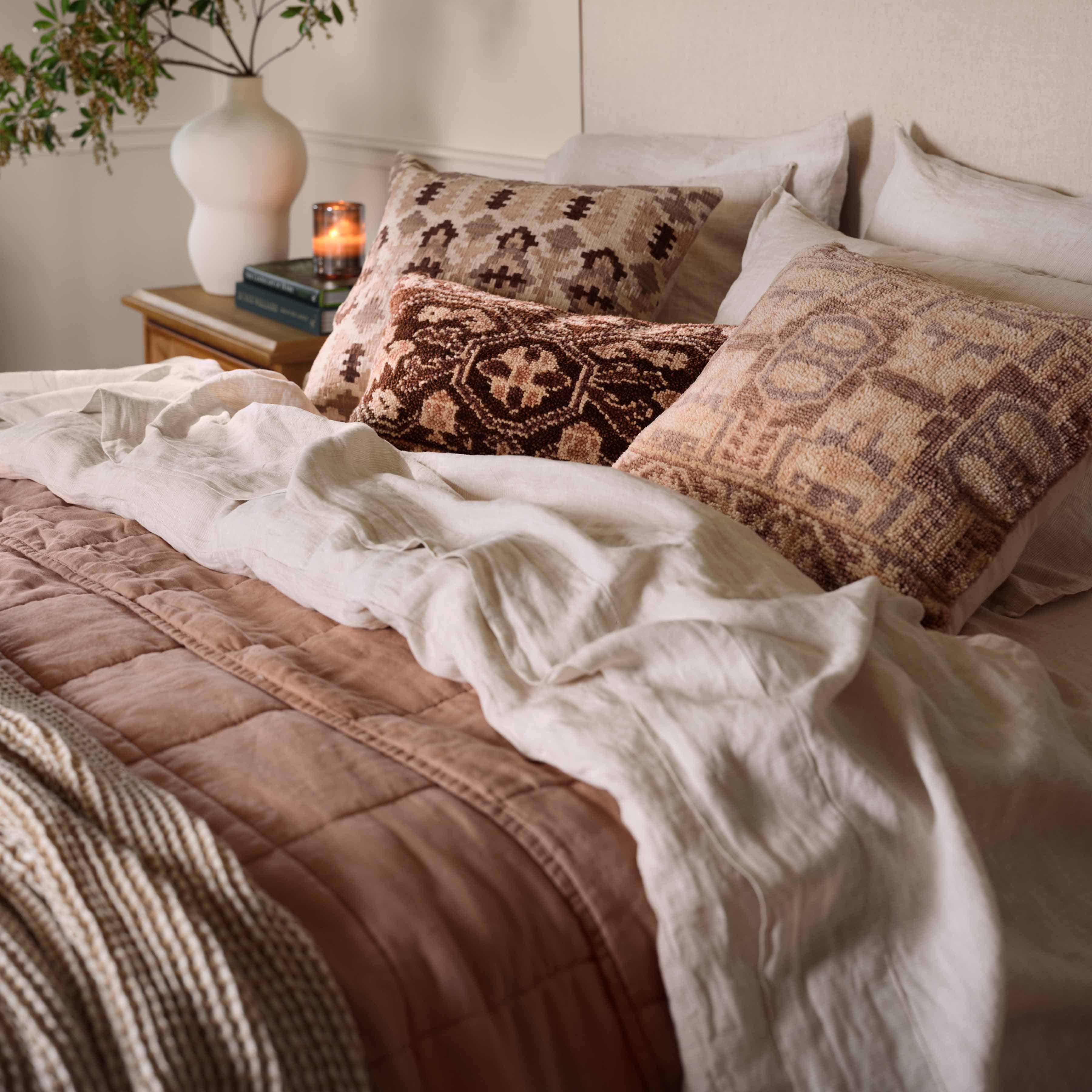 Lara Kilim Pillow - Image 5