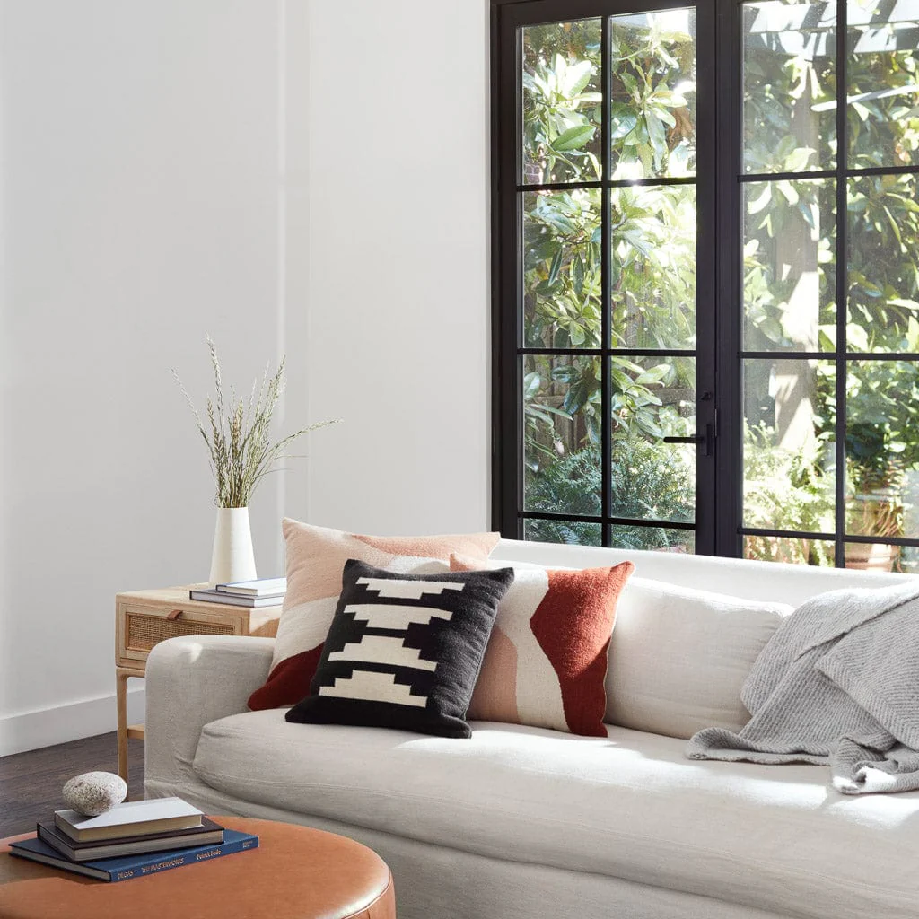 Las Artes Pillow - Image 5