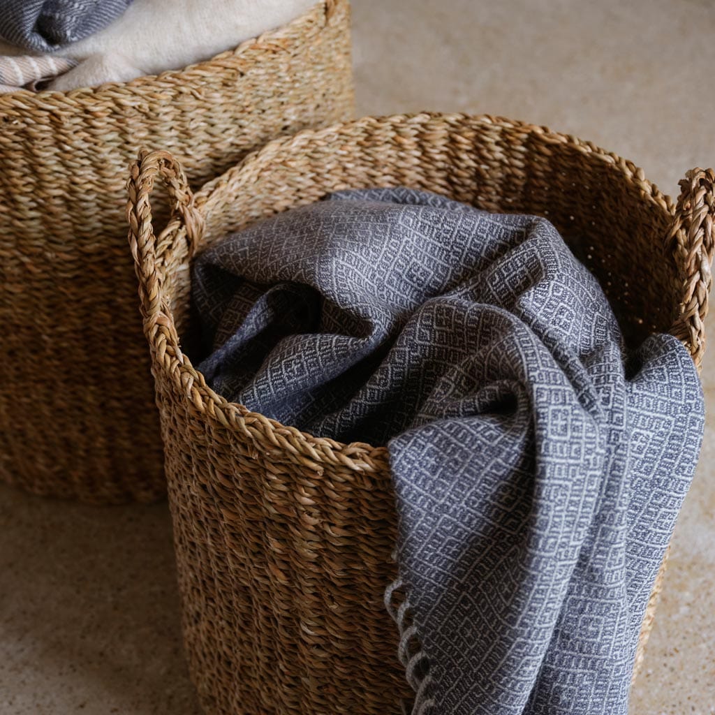 Lirio Alpaca Throw - Image 3