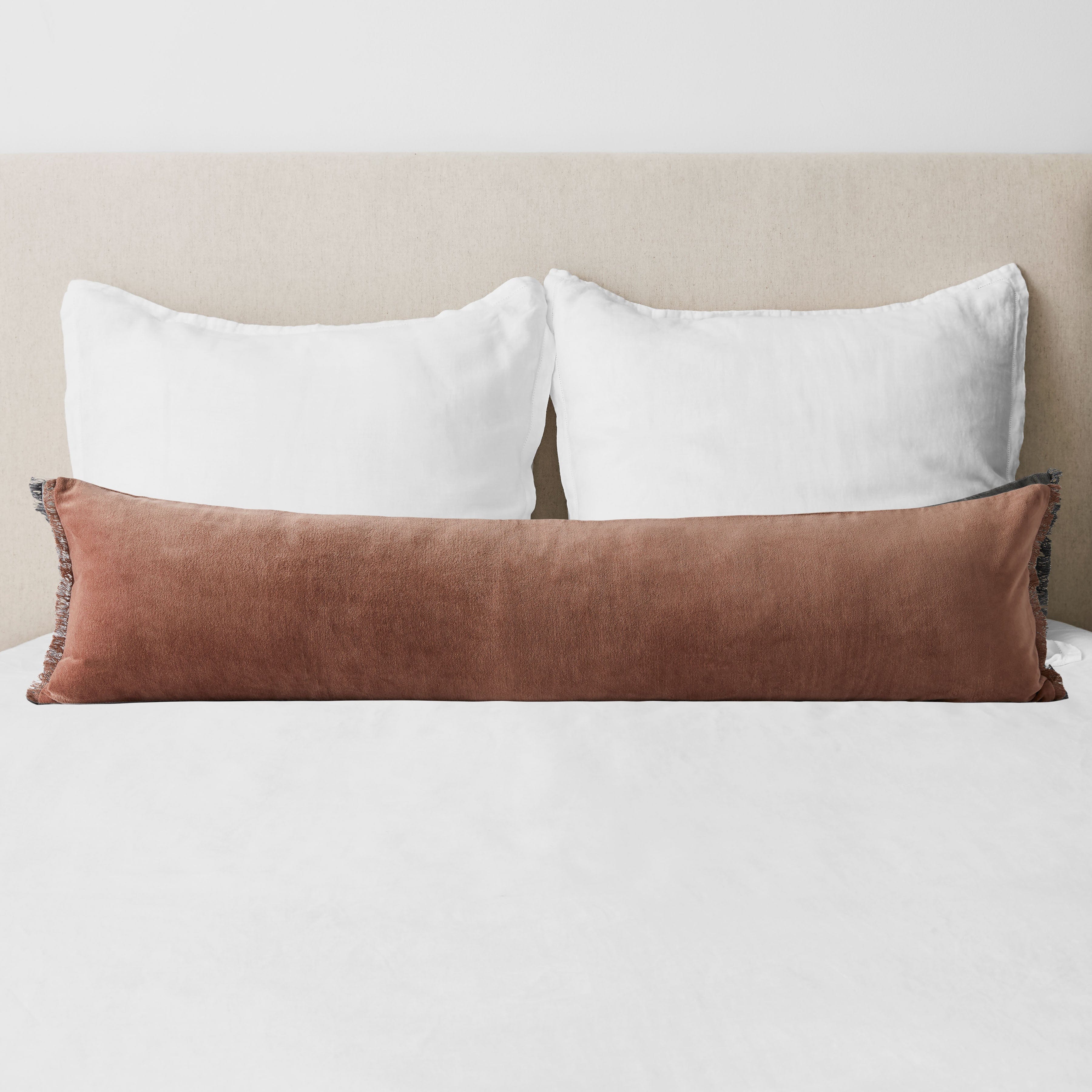 Naveta Velvet Lumbar Pillow - Image 7