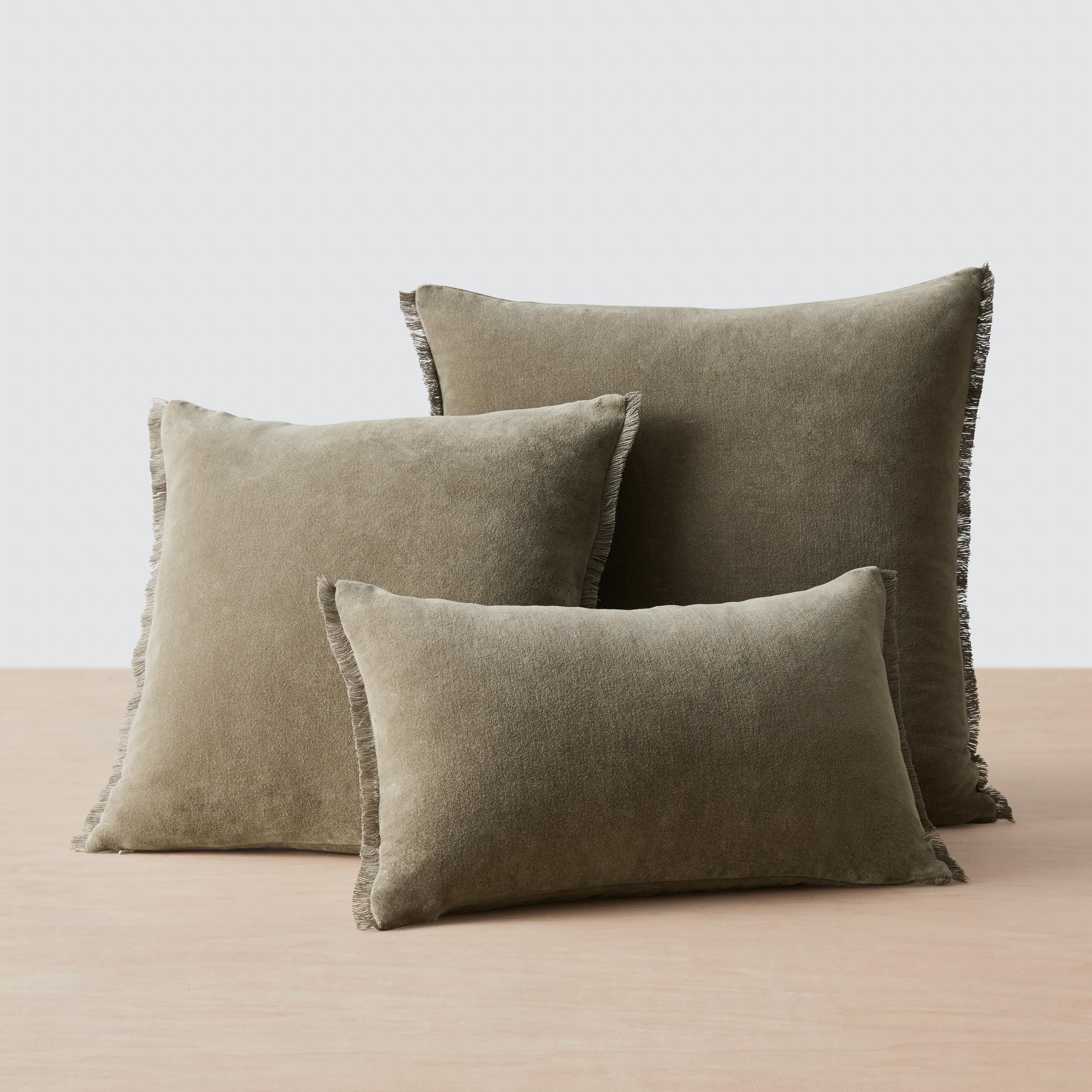 Naveta Velvet Pillow - Image 10