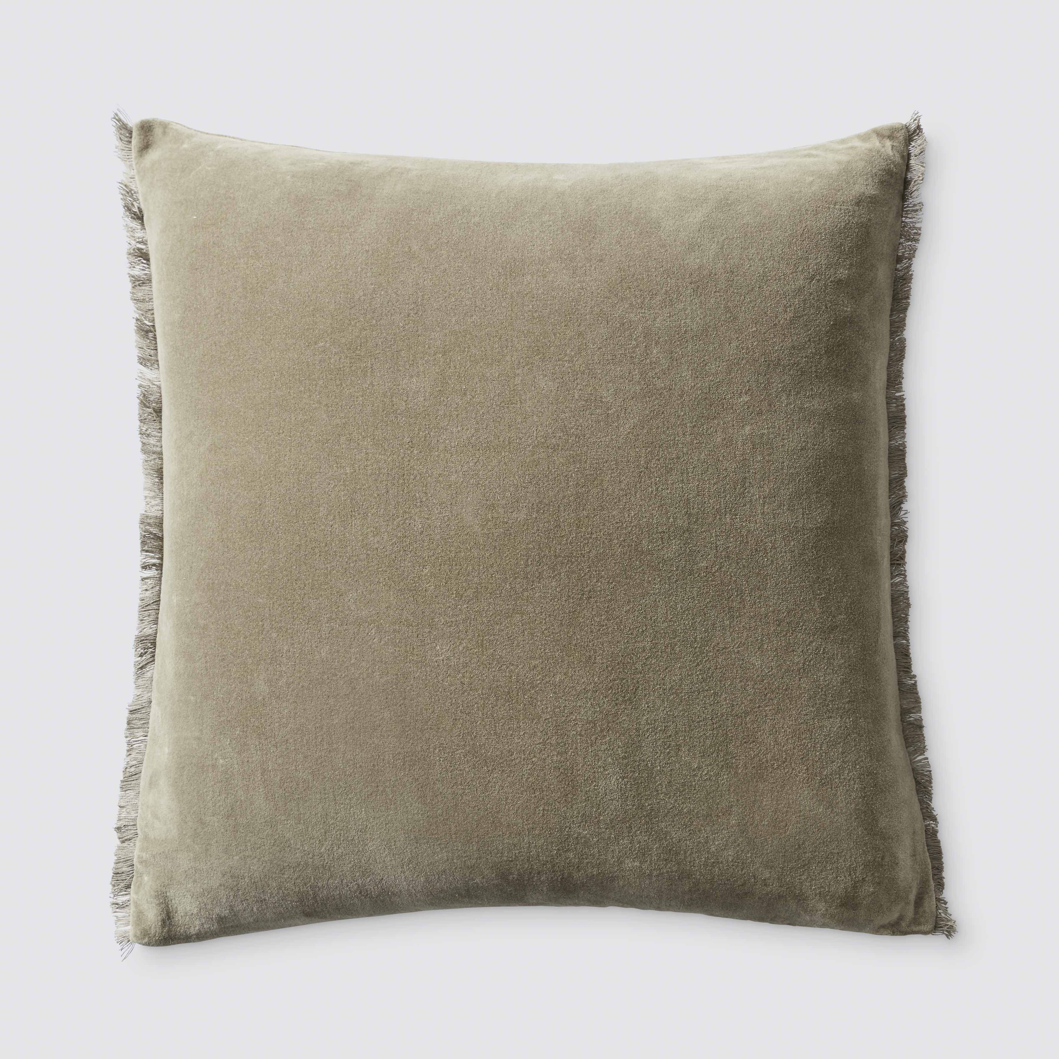 Naveta Velvet Pillow - Image 7