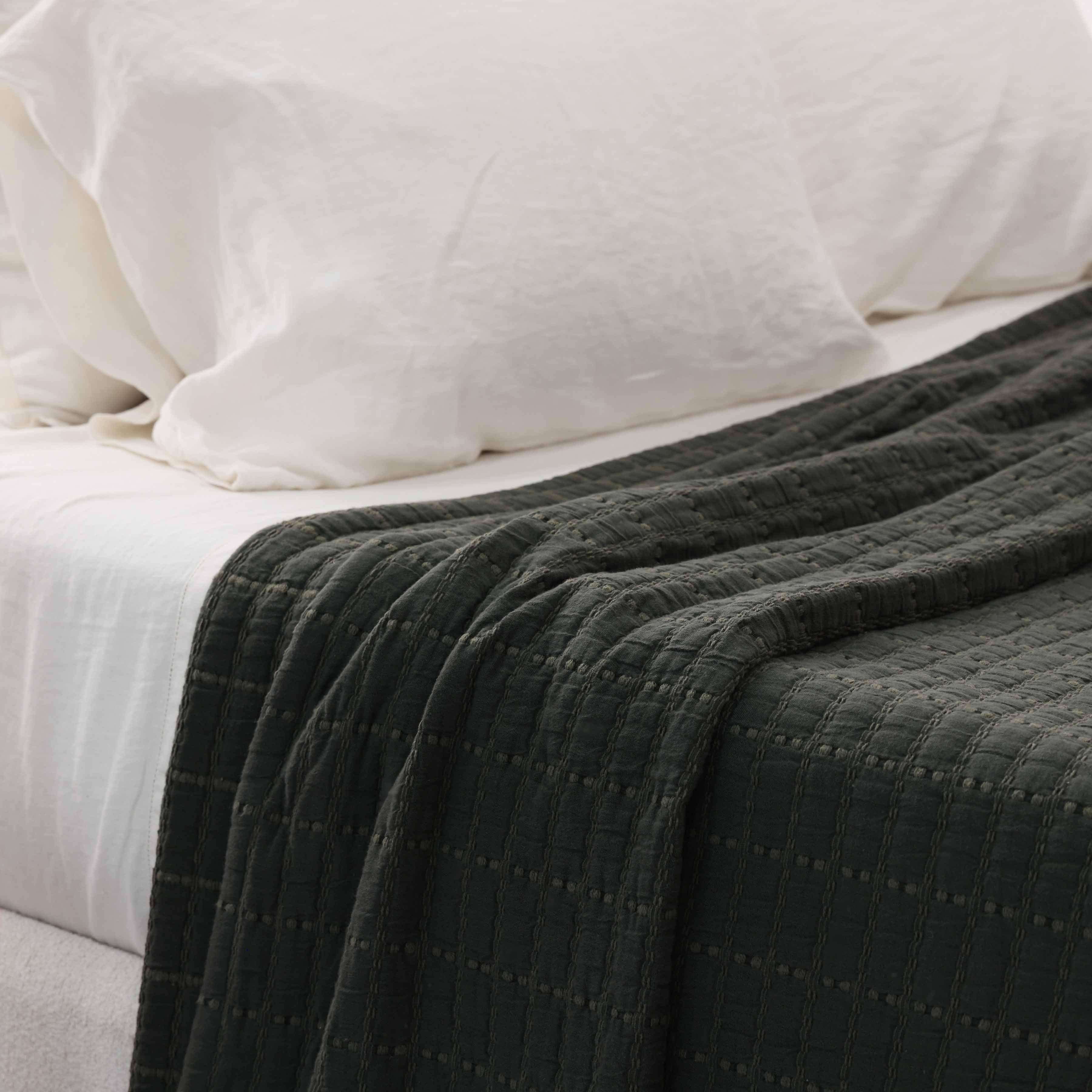 Naya Organic Cotton Quilted Bed Blanket - Image 20