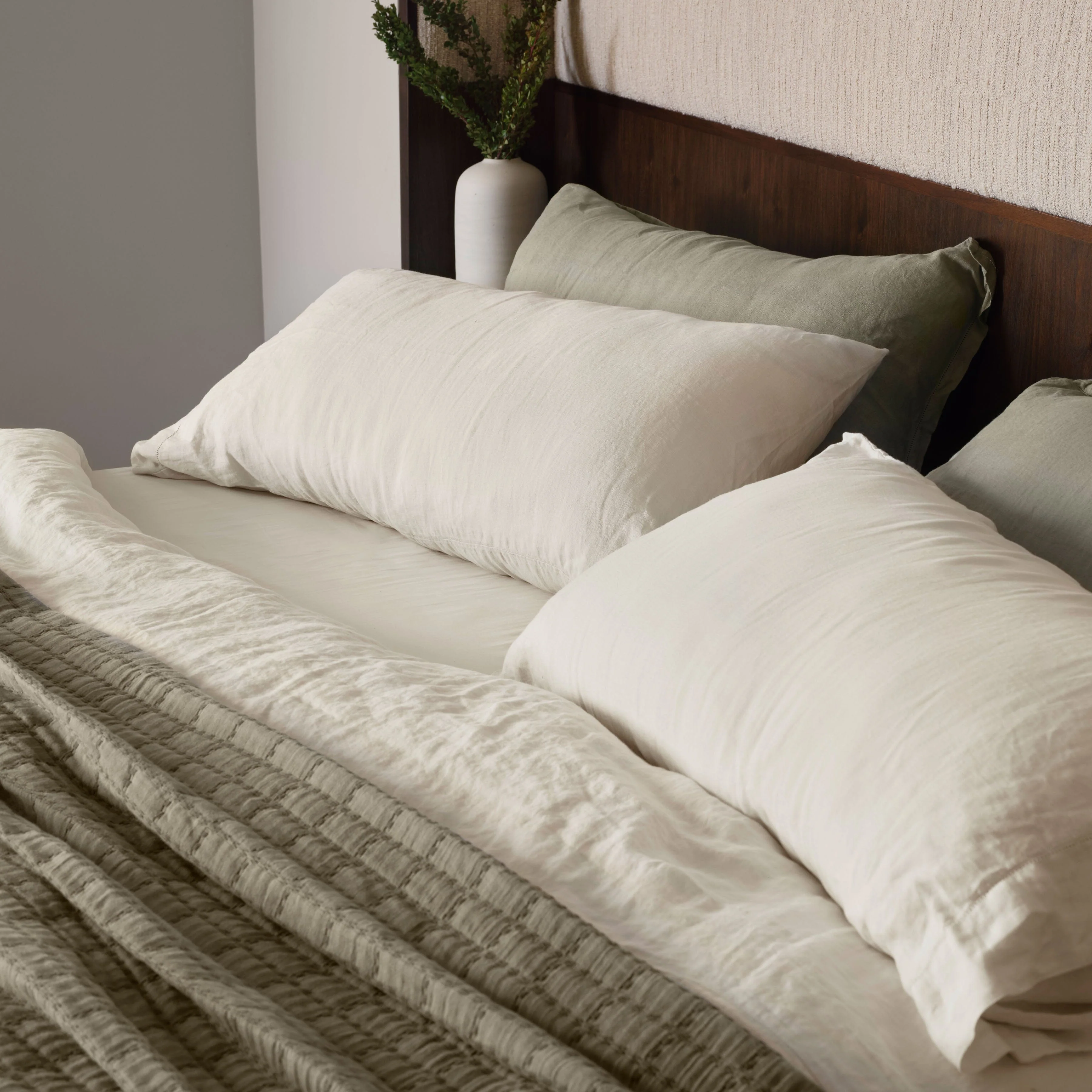 Naya Organic Cotton Quilted Bed Blanket - Image 9
