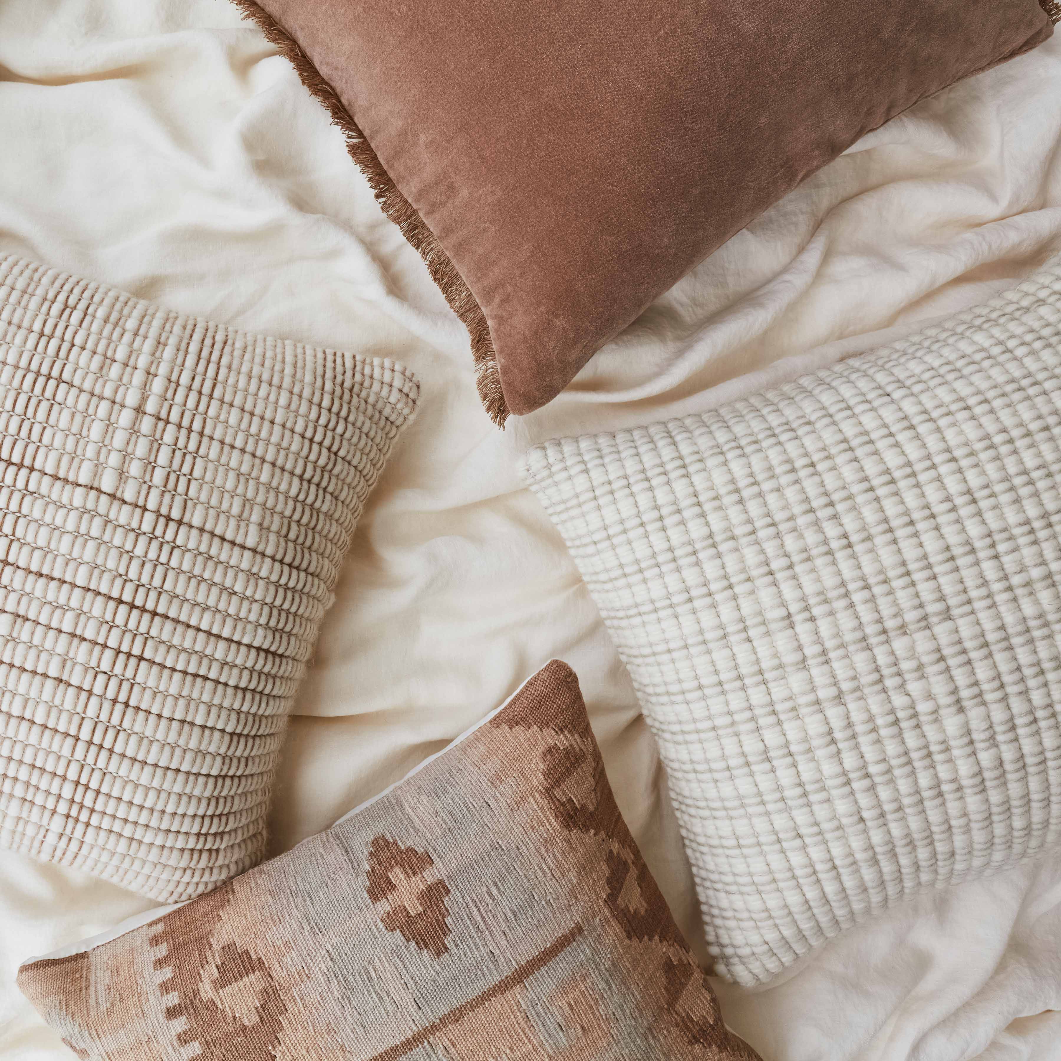 Ocaso Pillow - Image 5