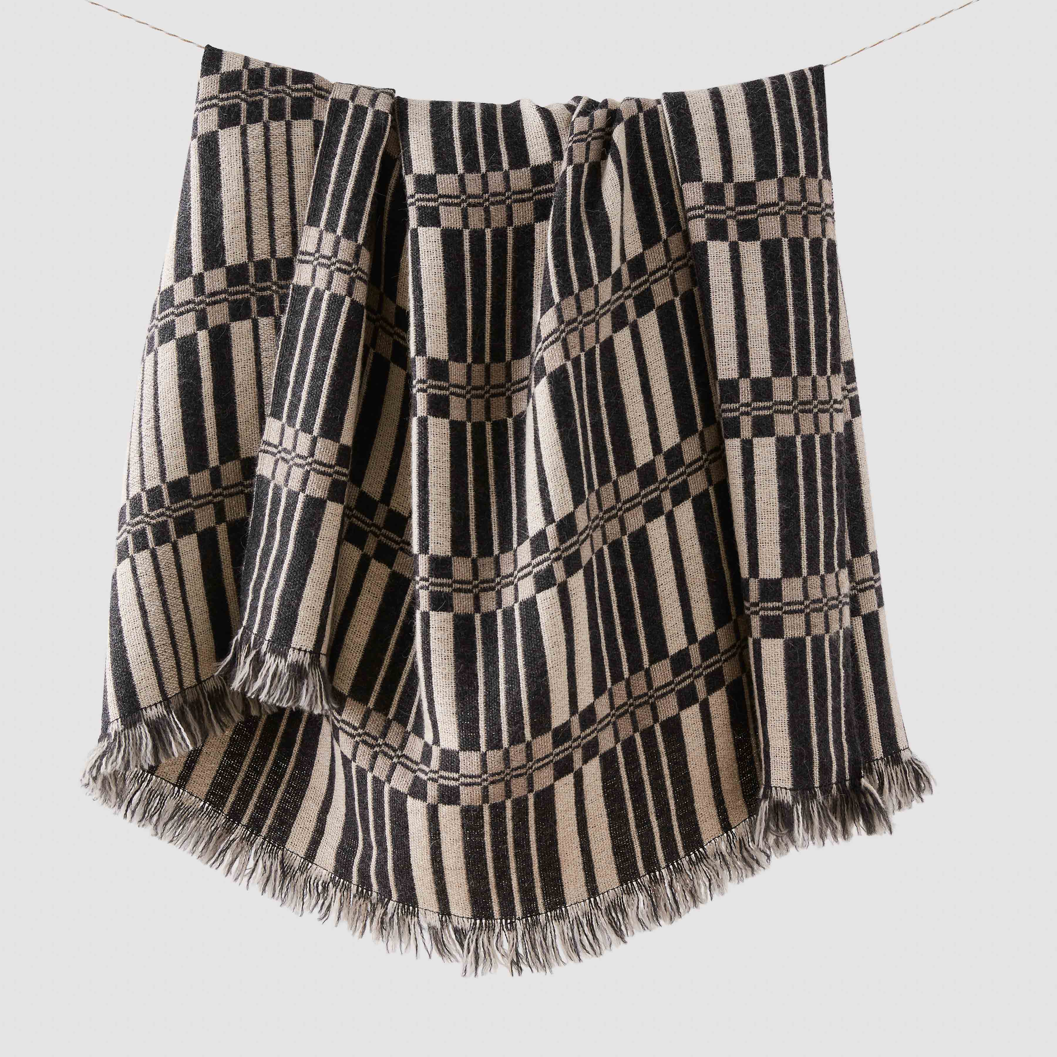 Olmo Alpaca Throw