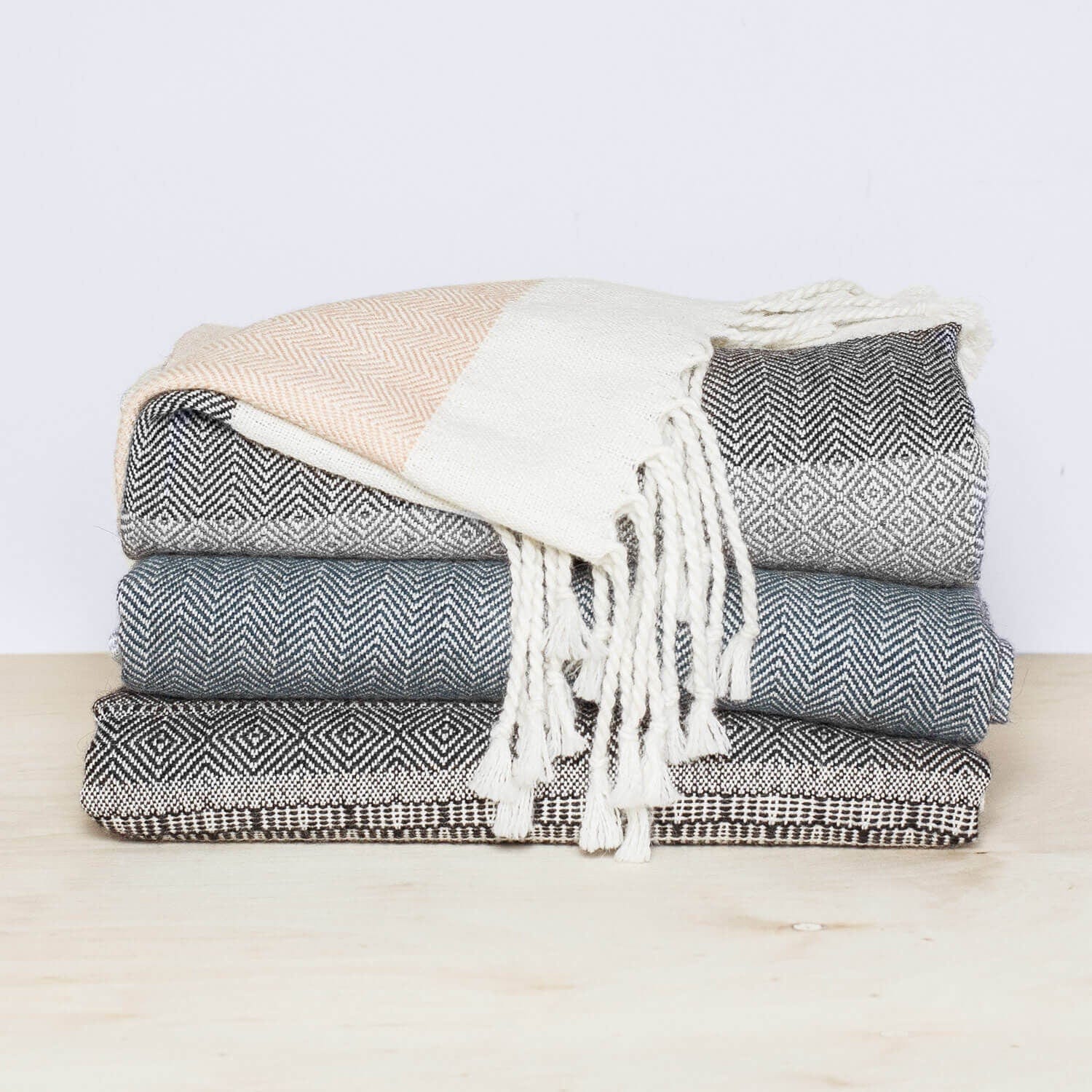 Paloma Alpaca Throw - Image 9