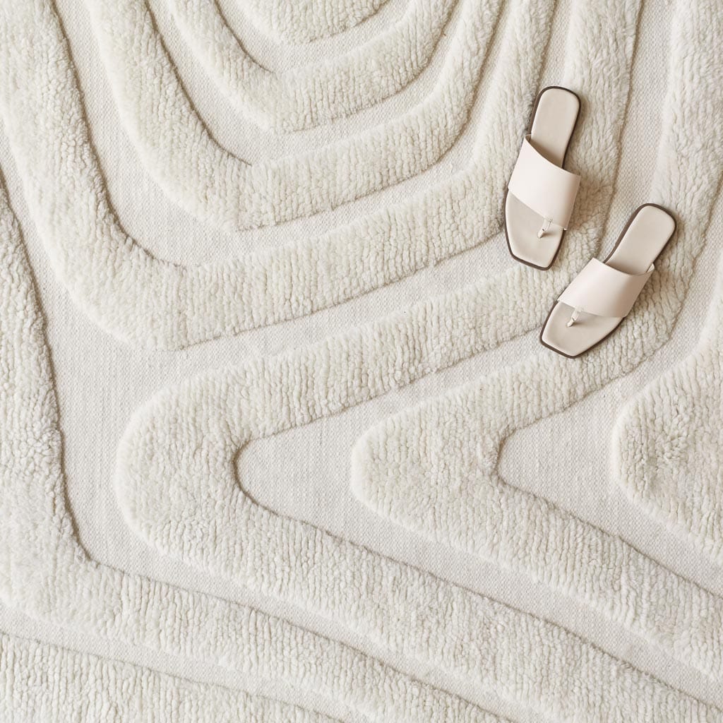 Rahi Hand-Knotted Area Rug - Image 3