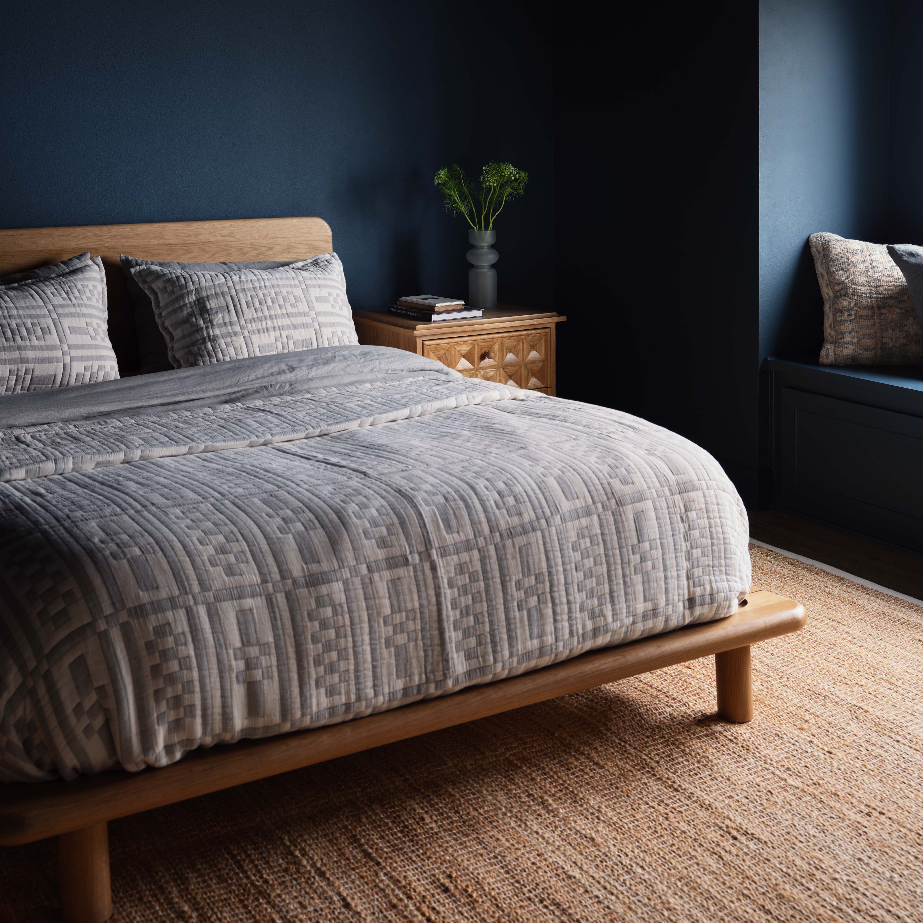 Ravi Platform Bed - Image 3