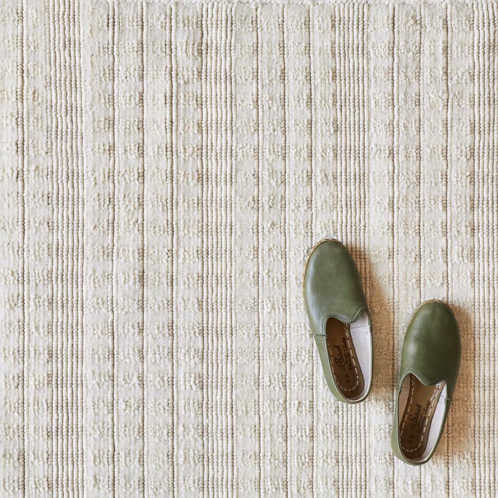 Ritu Handwoven Accent Rug - Image 3