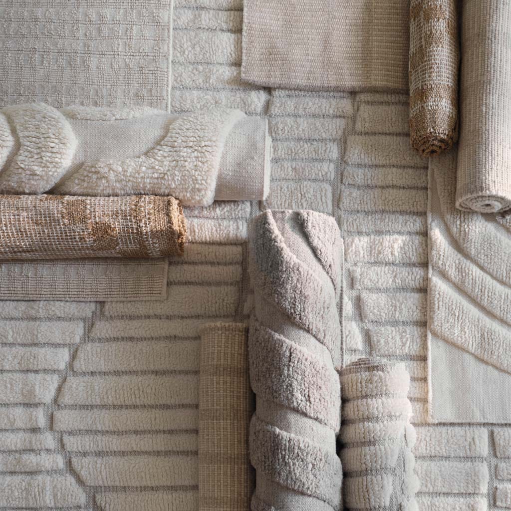 Ritu Handwoven Accent Rug - Image 4