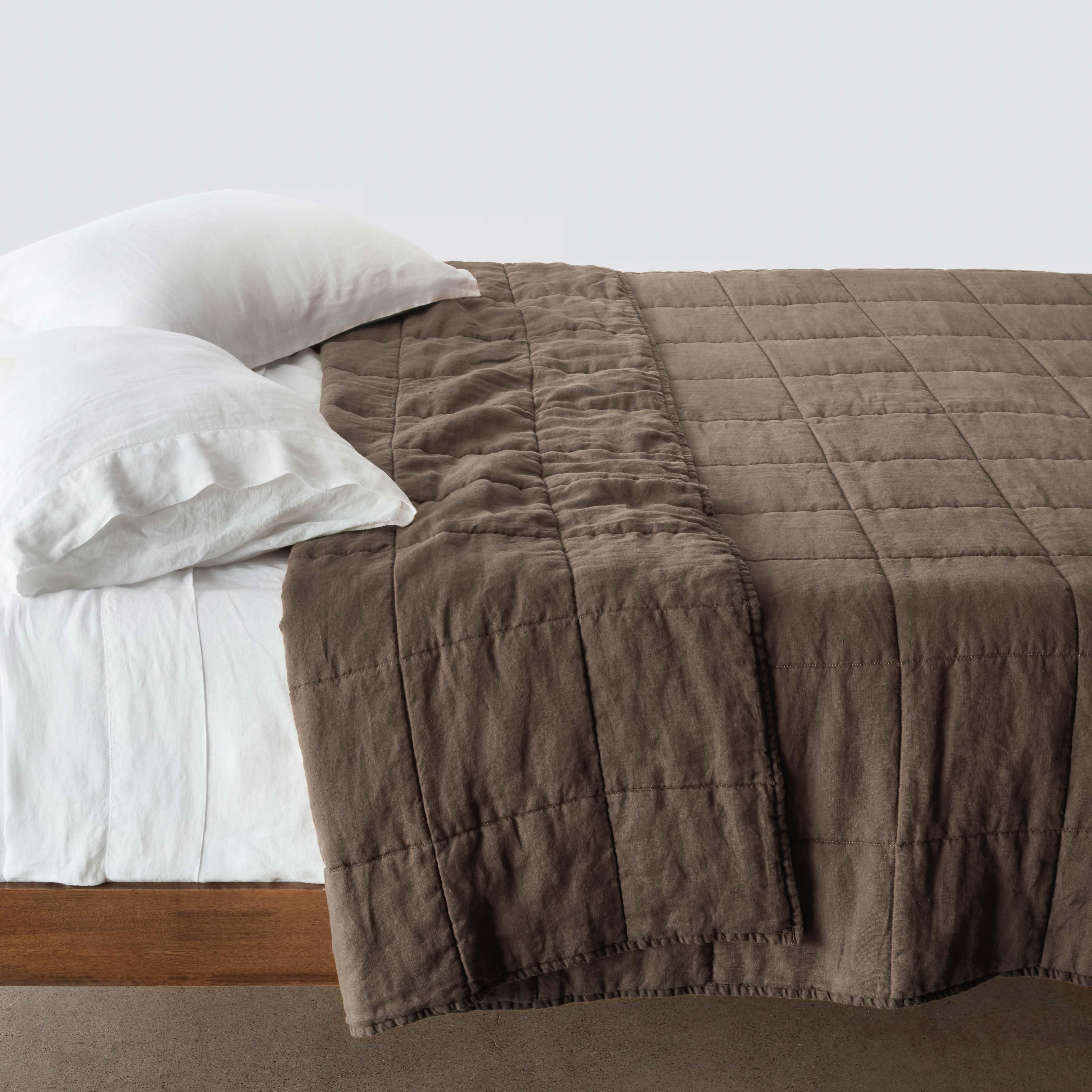 Stonewashed Linen Quilt - Image 3