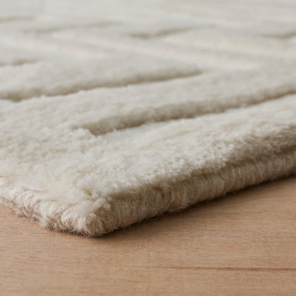 Tarla Hand-Knotted Area Rug - Image 3