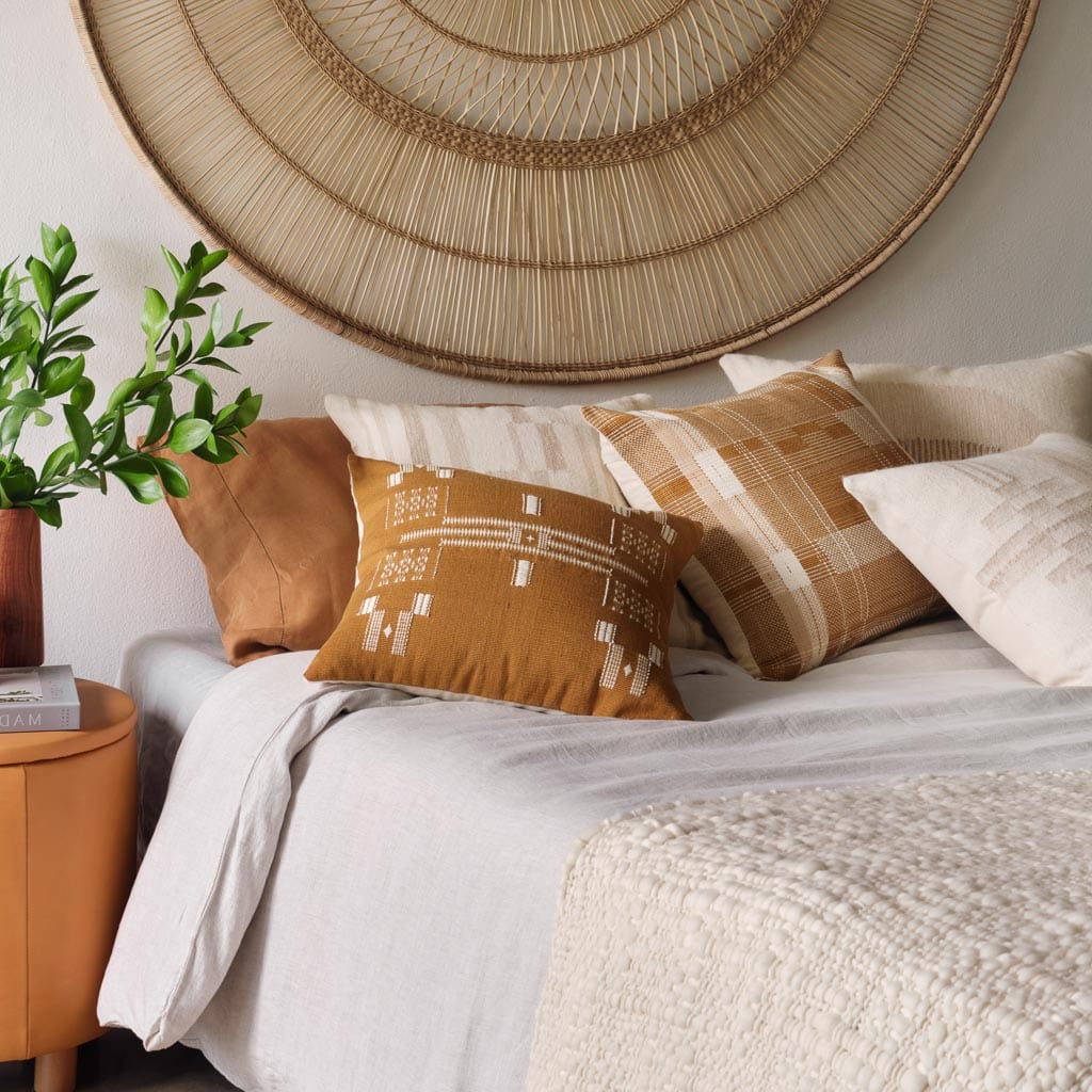 Vera Pillow - Image 5
