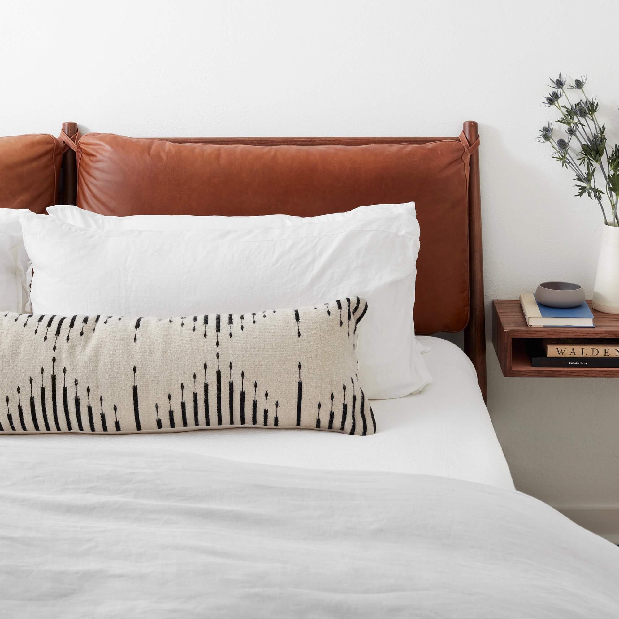 Viento Lumbar Pillow - Image 7