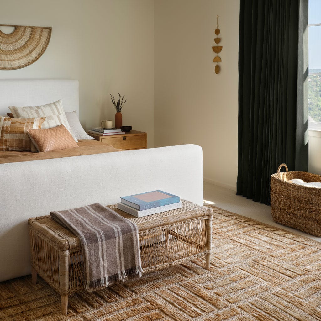 Zoya Handwoven Jute Area Rug - Image 2